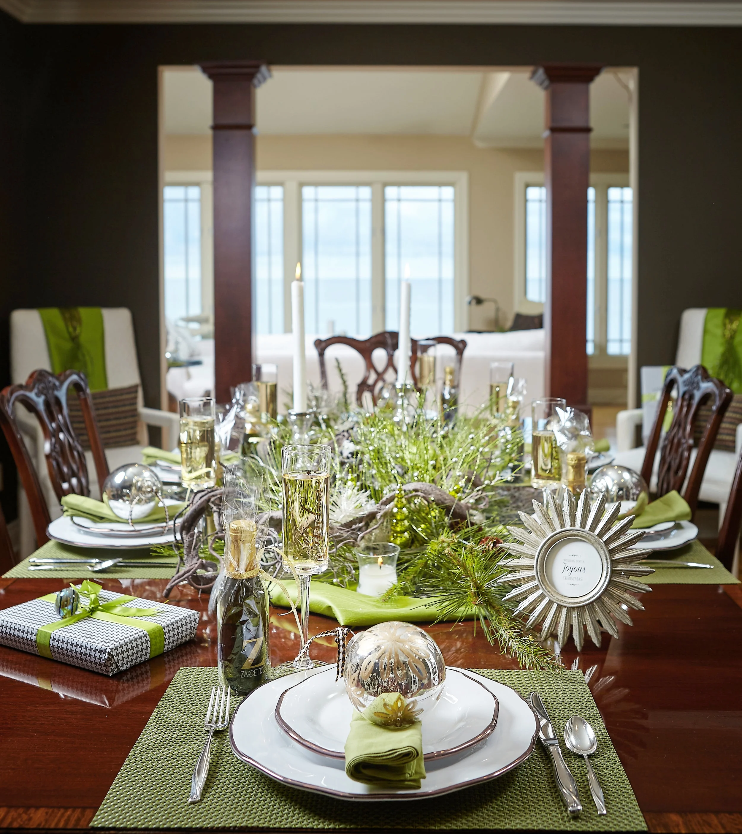 001ashleyavilaphoto_Decoratini_Norton-Shores.jpg