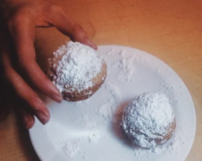 The beignets at French Quarter Cafe are served in quantities of five, but they disappear fast