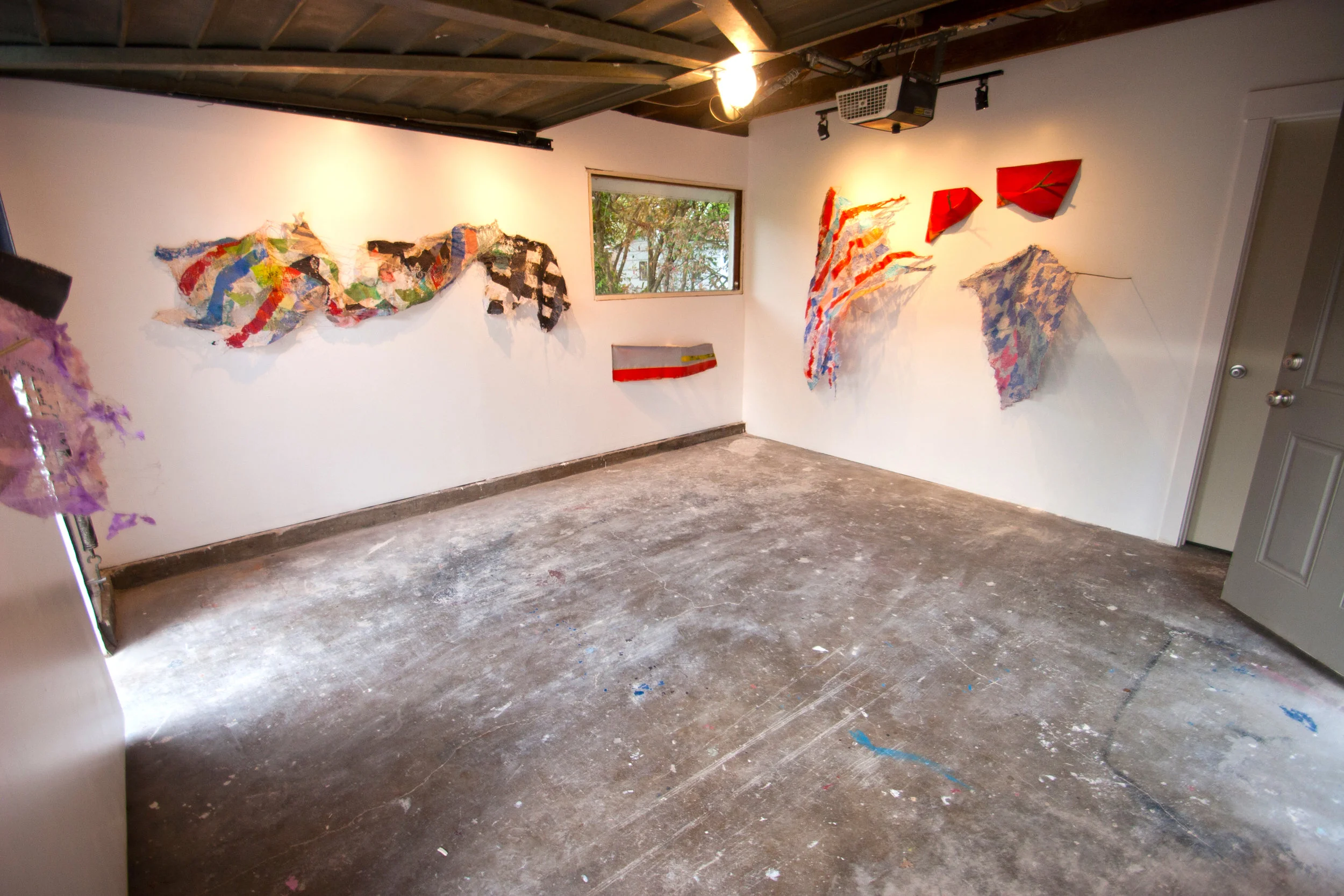 Lauren Schaefer & Jen Denrow from 1122 gallery: creating art exhibitions at home