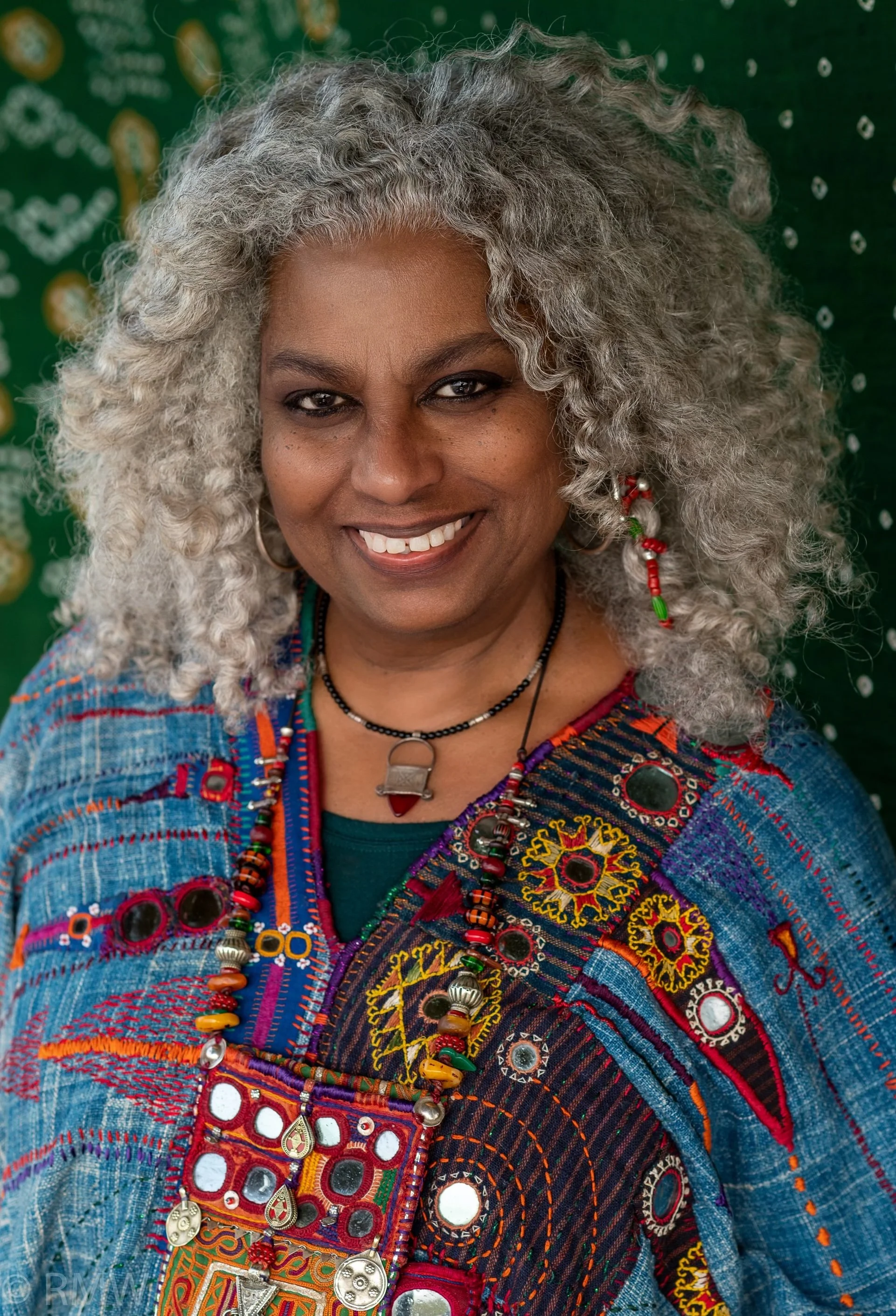 PTXM: Threads of Community with Family and Friends 