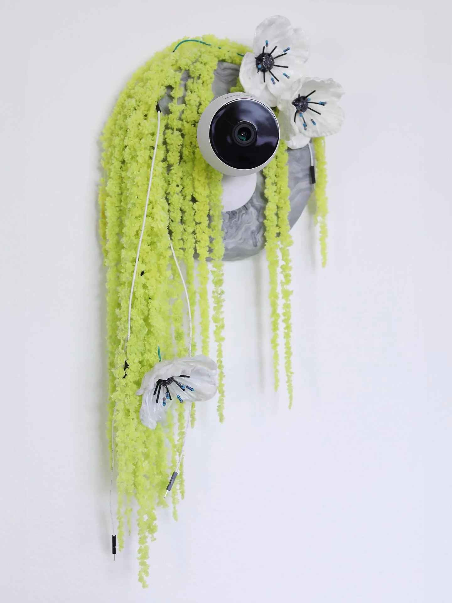 Neural-Lithic Harvests exhibition by Hannah Newman
📍North View Gallery, 12000 SW 49th, Portland, Oregon
🗓️ Nov 1 &ndash; Dec 13, 2025
⏳ Hours: Mon - Fri 8- 4 pm, some Saturdays 12-4 pm
🆓 to the public

In a world where machines become more like hu