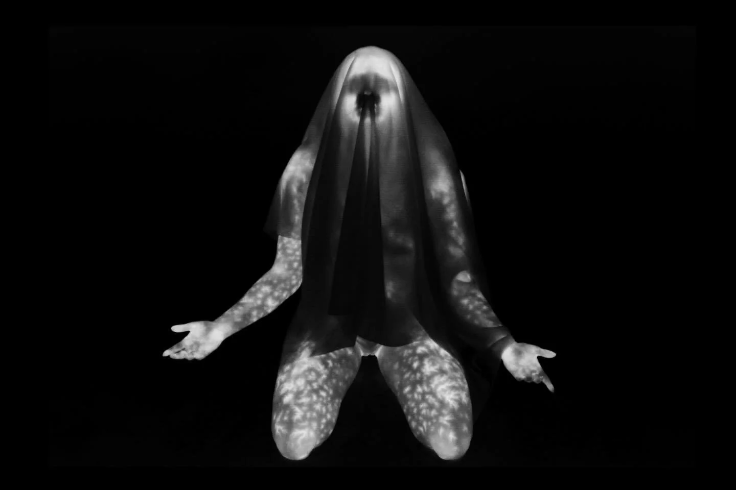 Thanatopsis: A Meditation on Grief, Death and Transition &mdash; Three person exhibition featuring Shelley Chamberlin, Marne Lucas, and Dardinelle Troen
🗓️December 4, 2025 &mdash; February 15, 2026. 
✨Opening event on Thursday, December 4th, 2025 f