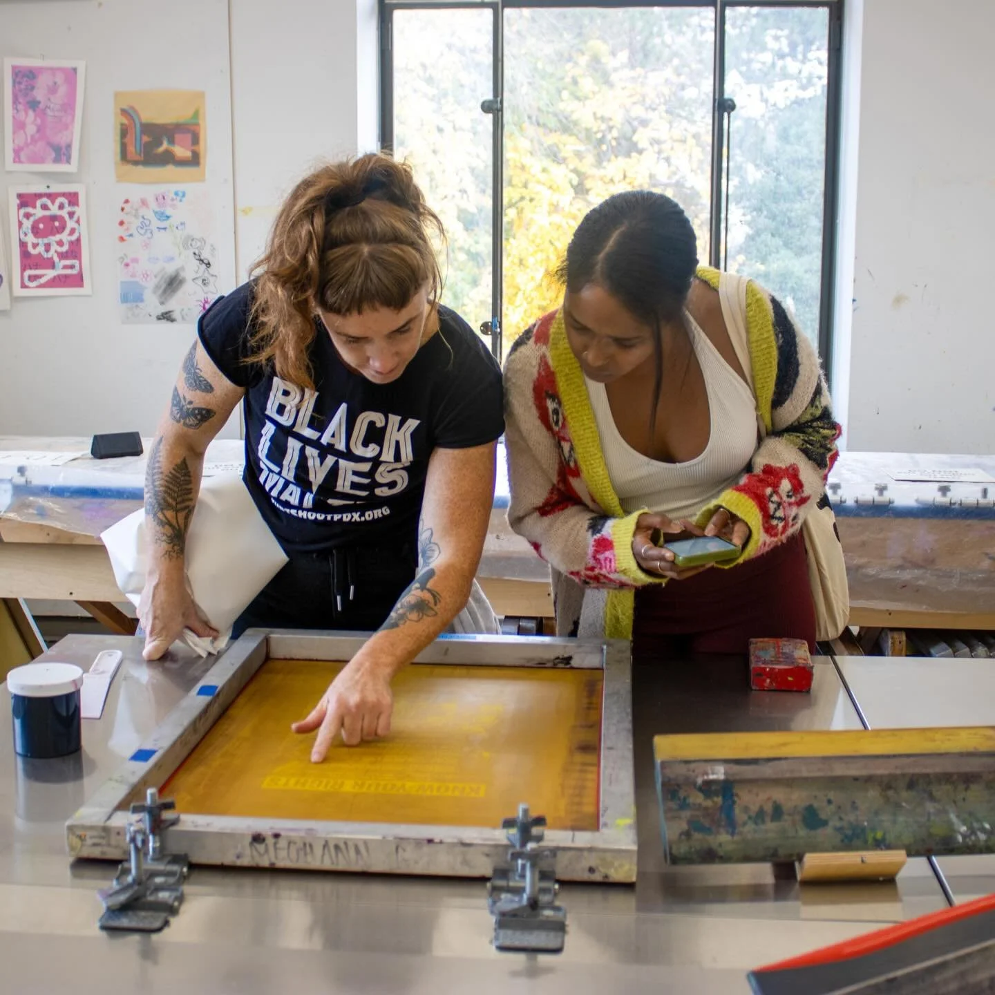 Reclaim MLK Art Build with Don&rsquo;t Shoot PDX
📍 Pacific Northwest College of Art 511 Northwest Broadway
Portland, OR 97209
🗓️ Jan 17 
✨Opening reception Jan 17
⏳ Hours: 12 -3pm
🆓 to the public

Don&rsquo;t Shoot Portland is an arts and educatio