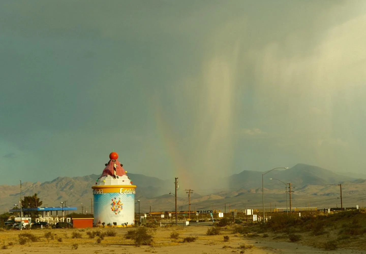 sense of place
📍Elizabeth Leach Gallery, 417 NW 9th Ave., Portland 
🗓️ March 5 - April 30, 2026
✨Opening reception: March 5, 5:30 - 7:30 pm
⏳Hours: Tues-Sat, 10:30 a.m. - 5:30 p.m.
🎟️ Free to the public

group exhibition featuring work by 17 artis