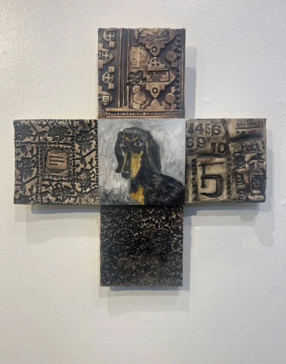 Thinking Through Mud: Arrangements of Clay + Ikebana
Co-curated by Morgan Ritter &amp; Jeffry Mitchell @raisin_consciousness @jeffrymitchell 
🏺Featuring work by James Alby, Lisa Conway, Marjorie Dial, Nick Norman, Ben Killen Rosenberg, Ben Skiba and