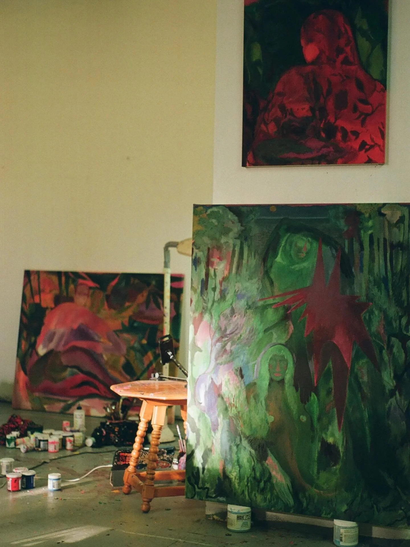 New mini #interview with Emily Elizabeth Wise online ✨🛸

Her third solo show, Meet Me at the Mothership, at Chefas Projects @chefasprojects is on view (March 6 - April 4, 2026). The show title, a tasteful allusion to sci-fi, signals the standard the