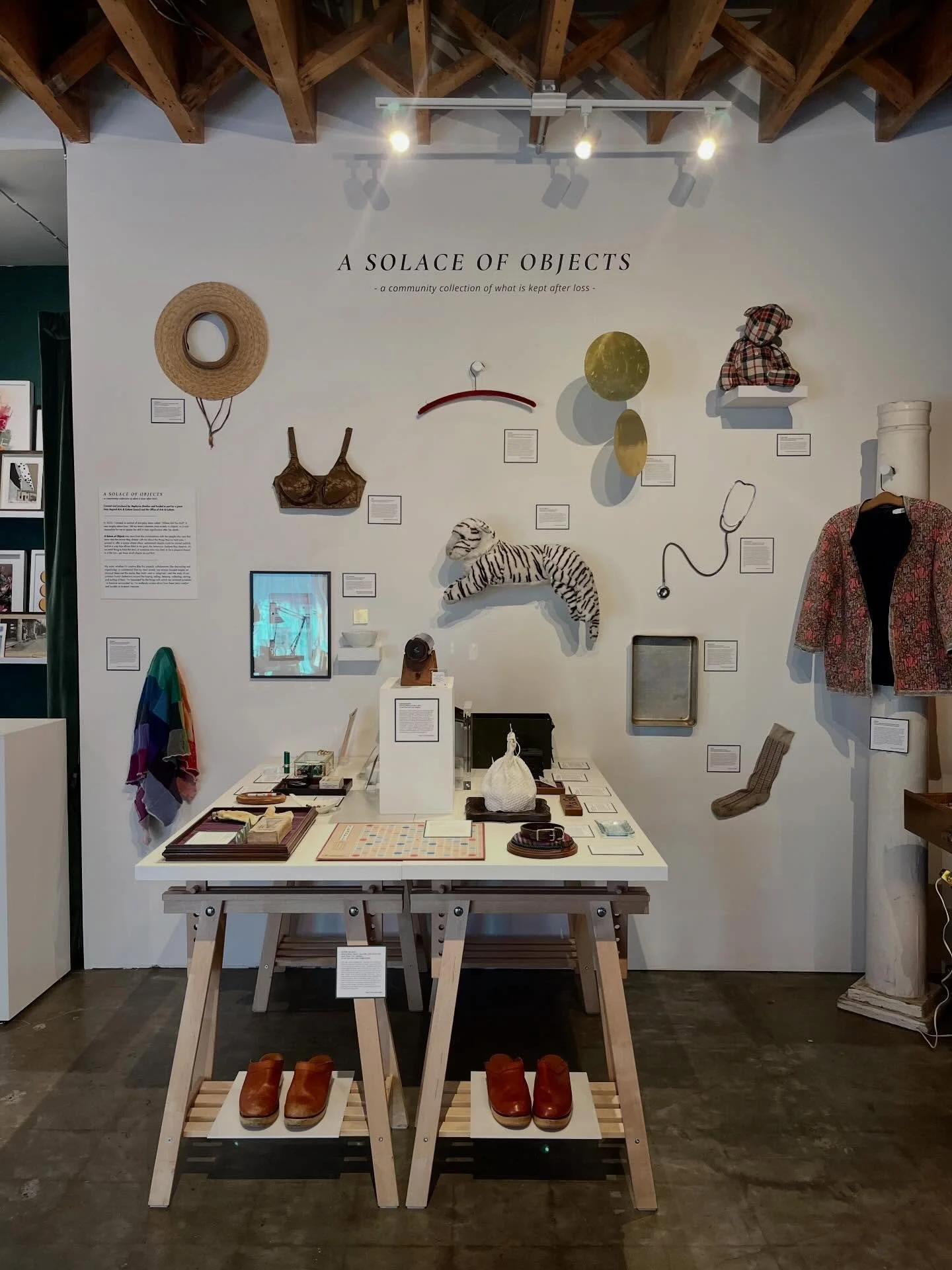 A Solace of Objects - a community collection of what is kept after loss - Curated and produced by Stephanie Sheldon
📍Happy Anyway 3125 SE Belmont
🗓️ April 10- May 10, 2026
⏳ Hours: Friday, Saturday, Monday 12-5 and Sunday 12-4
🎟️Free to the public