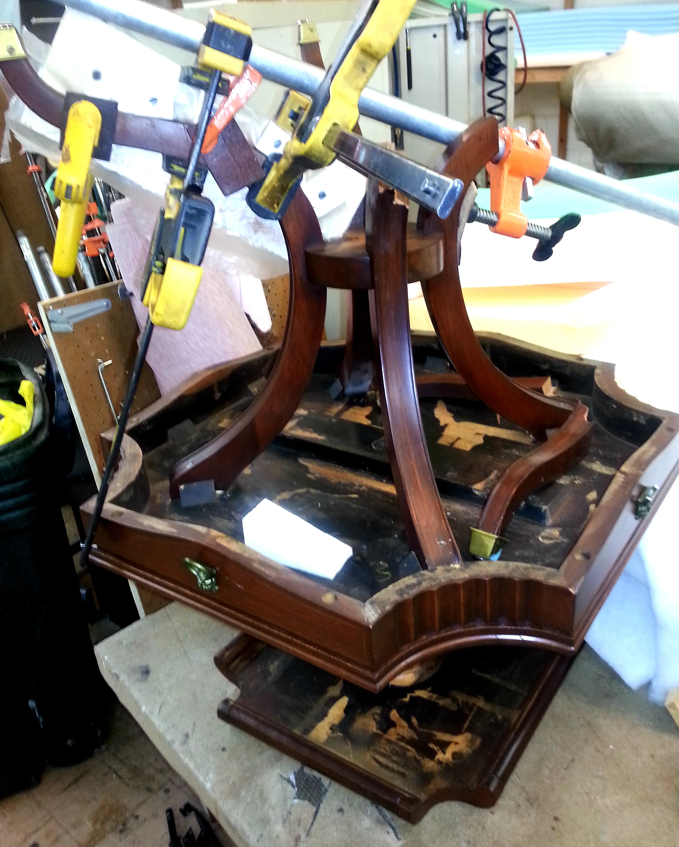 Vintage Mahogany 2 tier accent table touch up