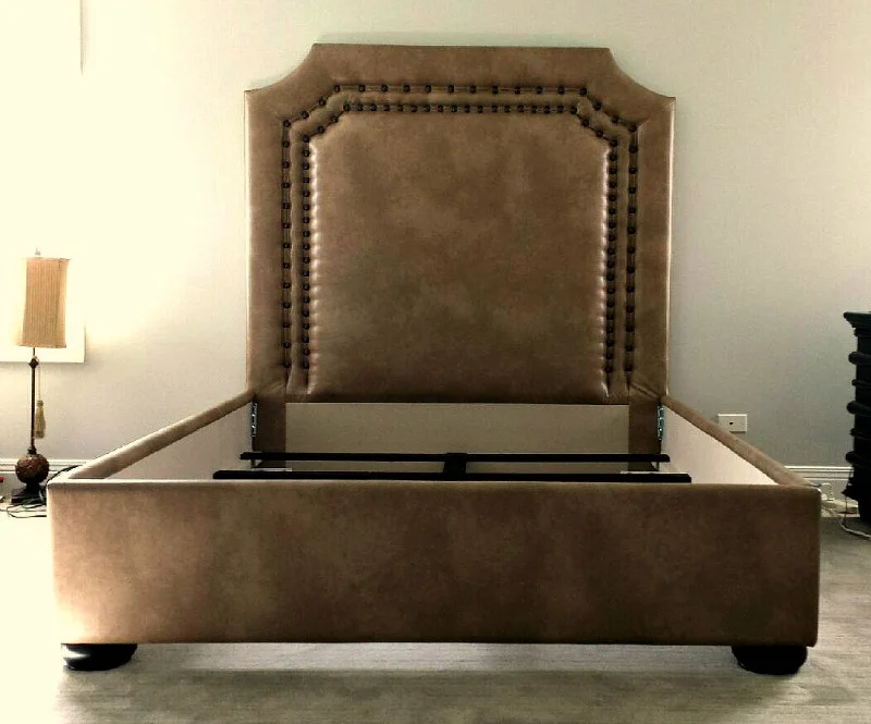 Bed upholstered in engineered leather and with decorative nail