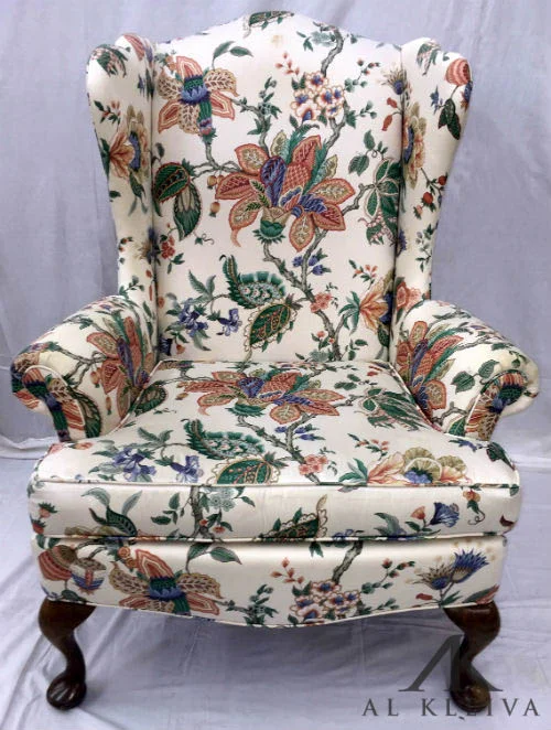 Flat wing back chair