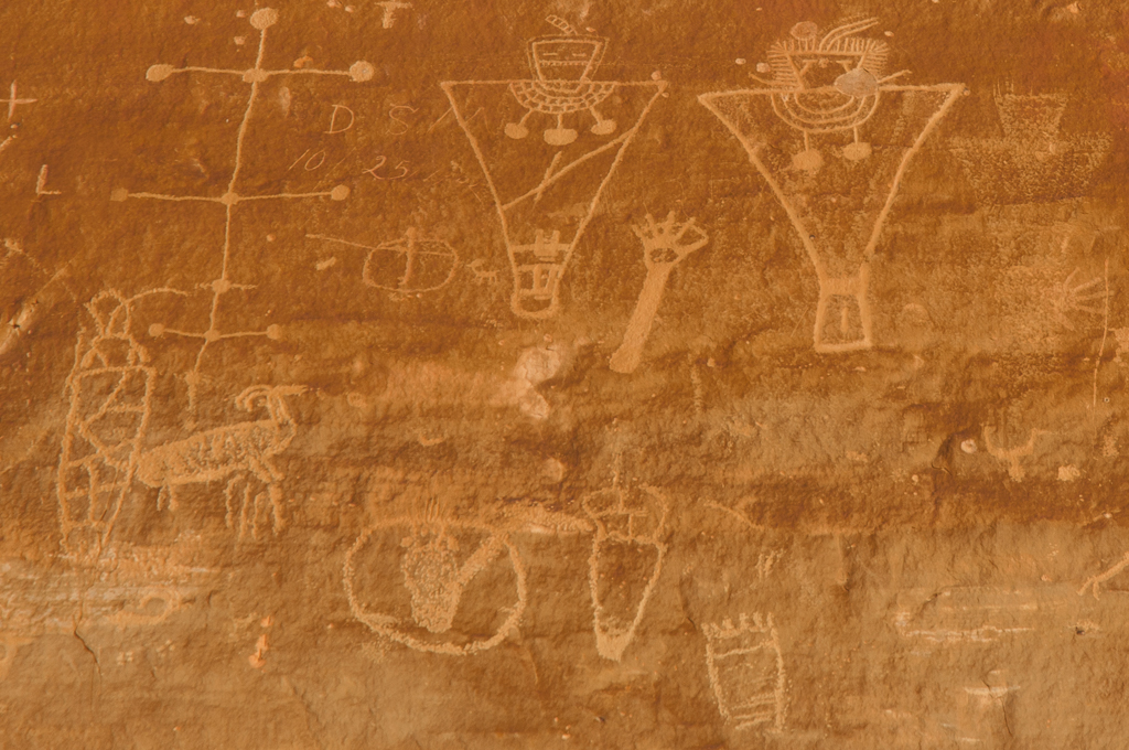 Sego Canyon Indian art from the Fremont period, AD 600-AD 1250. Human figures from this period are often trapezoidal