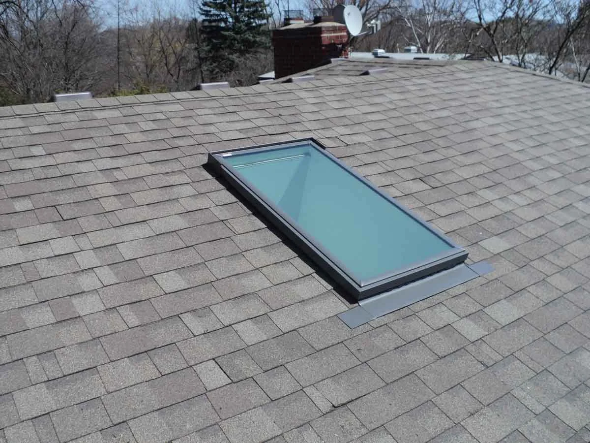 New skylight is in. The other two (not shown) as well. Other tunes ups and repairs done.