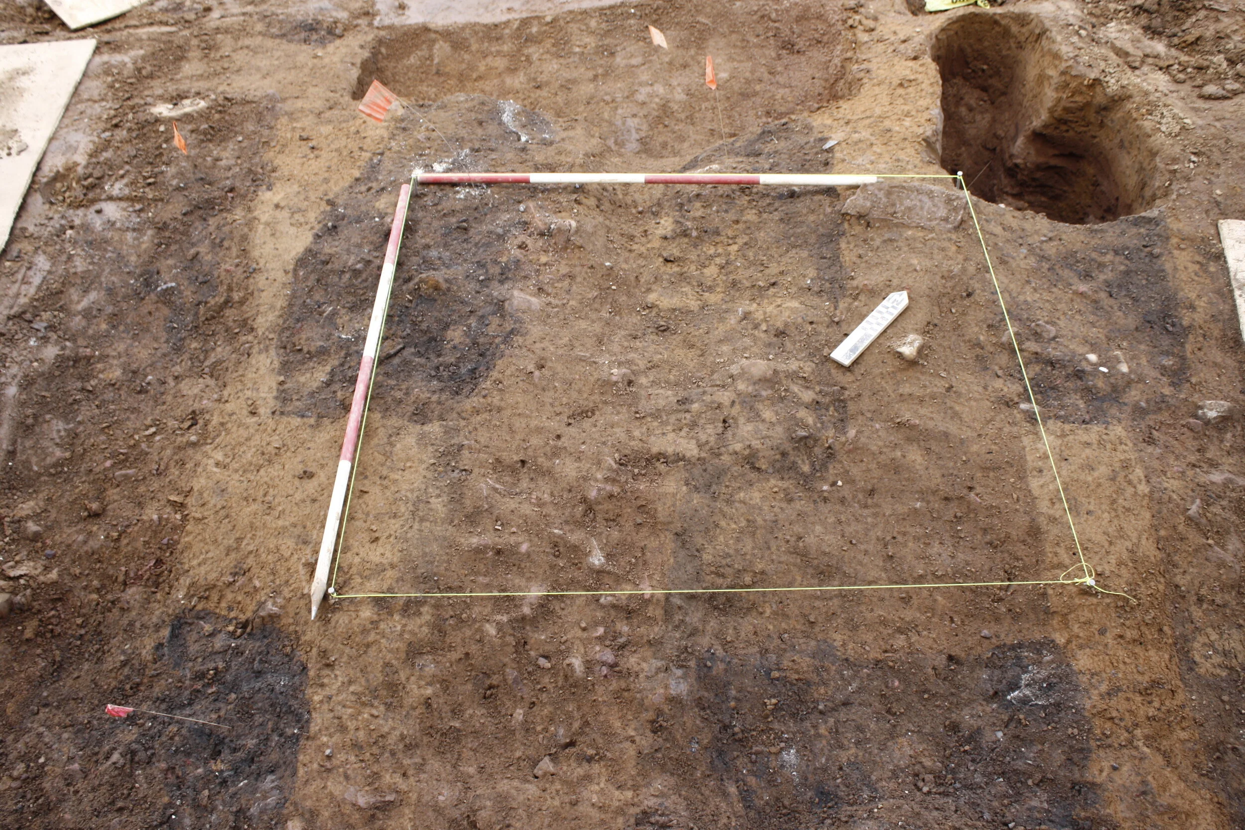 Grave outlines