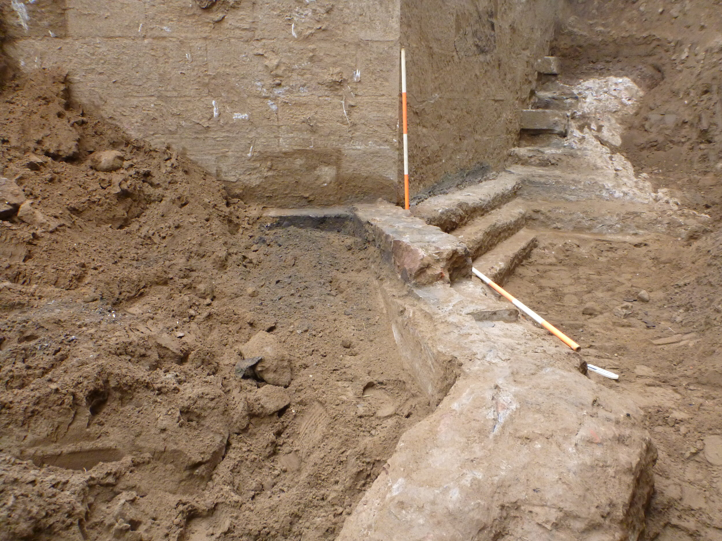 Fort Wood footings in front of the statue 2013