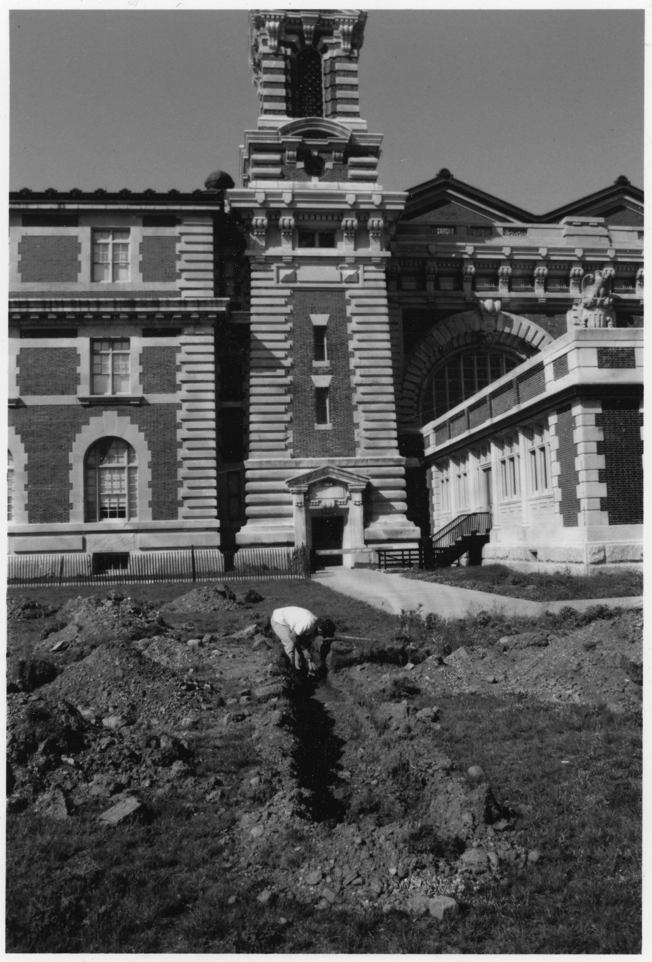 Trenching for Fort Gibson 1992