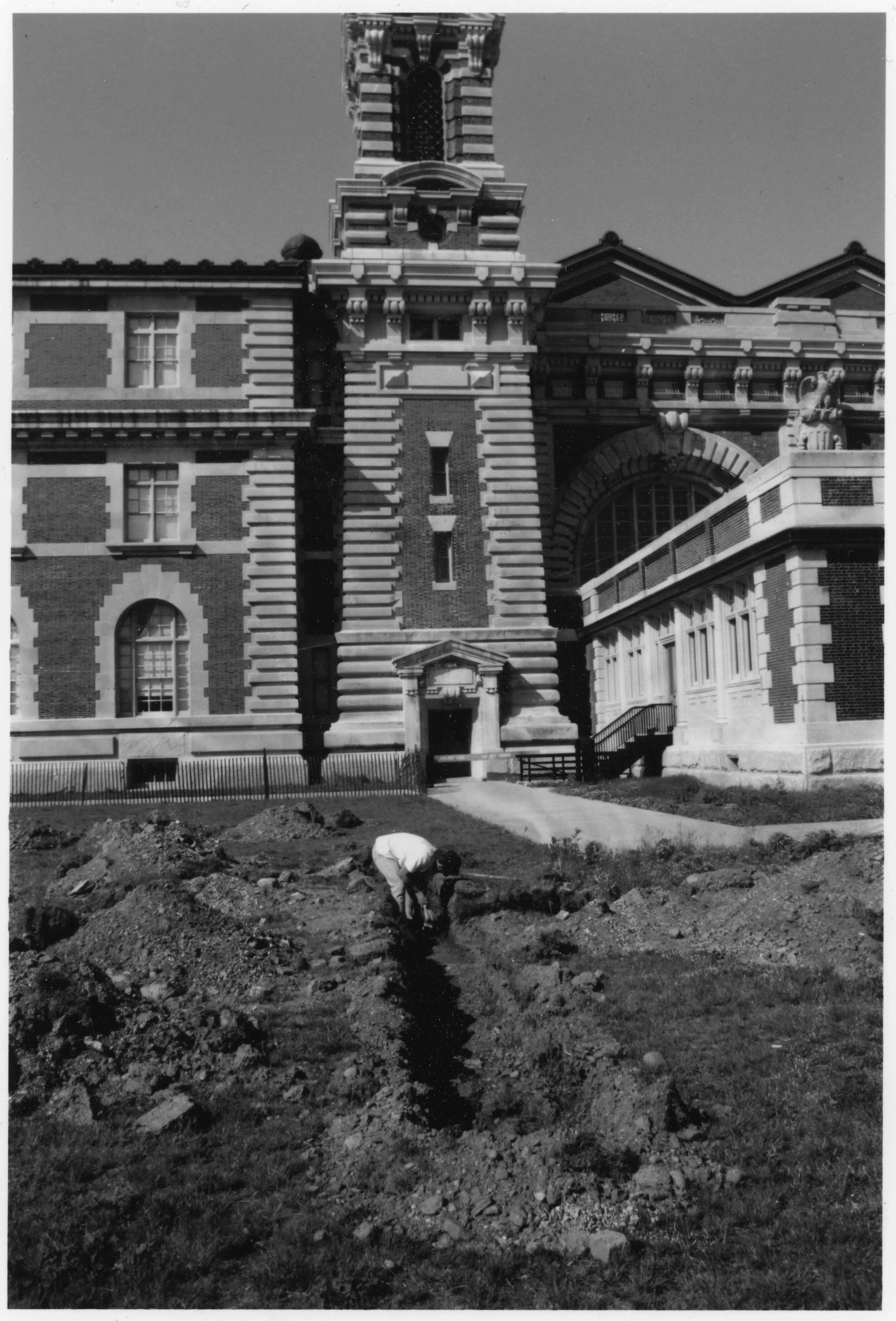Trenching for Fort Gibson 1992