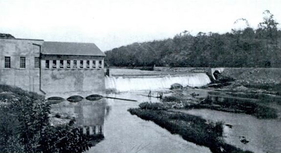 1910 Columbia Dam.JPG