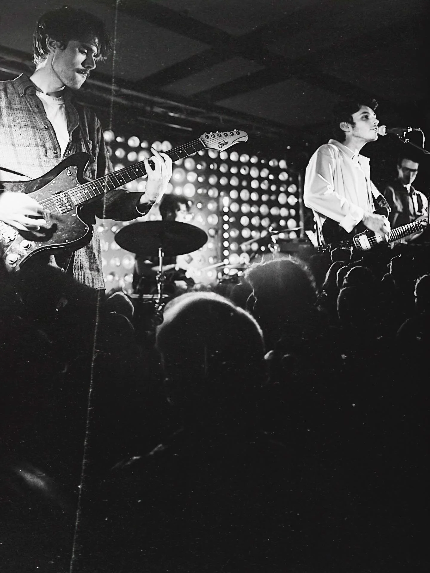 Shows in Knoxville, TN (@openchordstage) &amp; Carrboro, NC (@catscradlenc) with @rhinelandband this weekend! See you there?

📸: @jay.amrahs