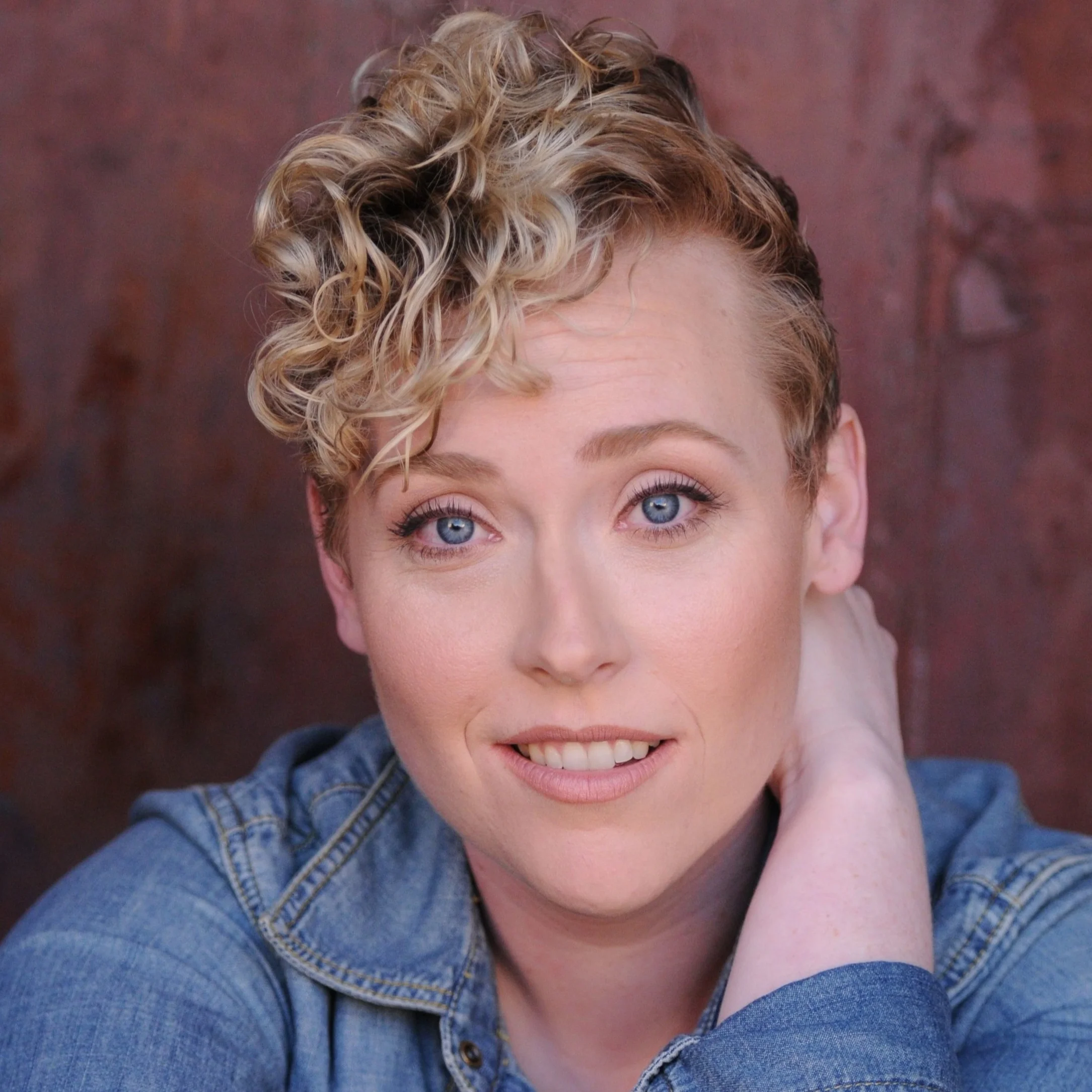 Katie Morrill is an actor, musician, and instructor currently living in their native California. They received a degree in International Acting from East 15 in London, UK where The Barrington Collective was hatched. Katie is an Equity Membership Candidate whose acting credits include: The Public Theatre’s Shakespeare in the Park, The Edinburgh Fringe Festival, Shakespeare’s Globe in London, GITIS in Moscow, Fringe NYC and a handful of short film projects. They are currently pursuing their passion for cultivating local marginalized voices from all over the United States, and connecting them with their international theatre family. Katie has recently worked in conjunction with CSU, Chico and Uncle Dad’s Art Collective, and has visions of podcast hosting in their future. katiemorrill.com
