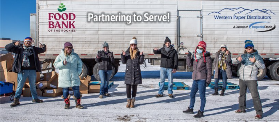 Western Paper Team Members Brave the Cold to Provide Food for Families!
