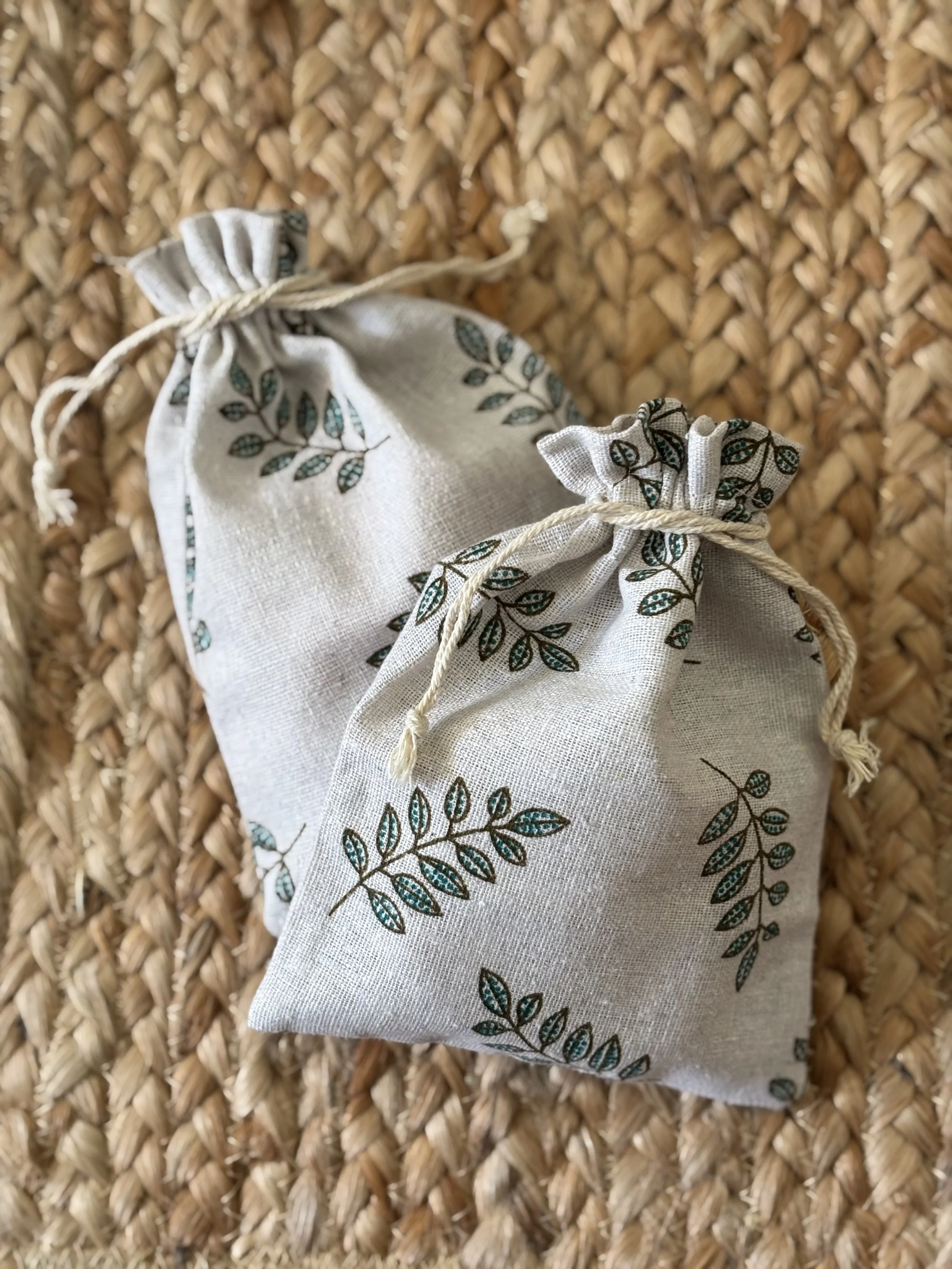 Single Bar Leaflet Linen Gift Bag