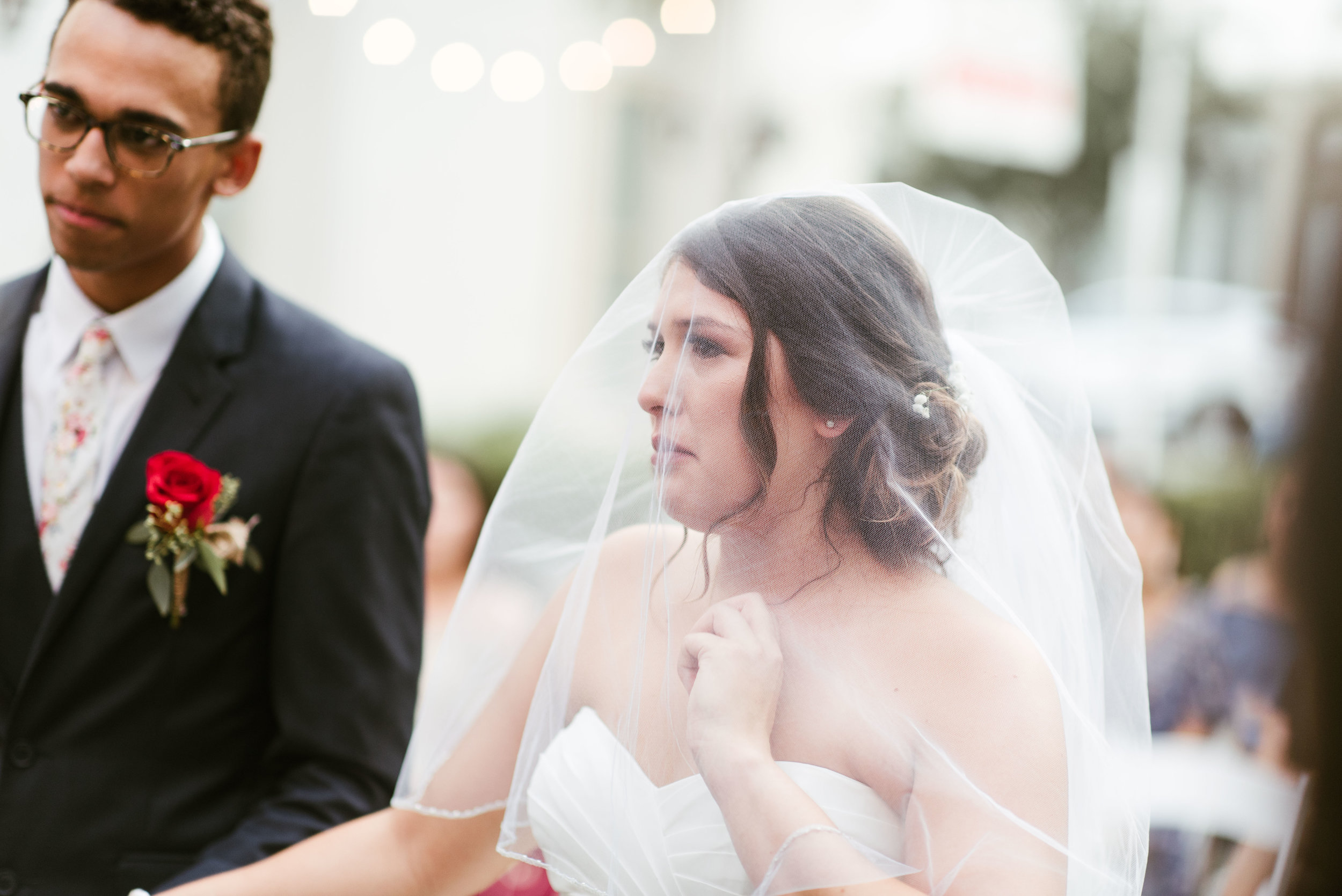  Intimate Downtown Galveston Wedding | Houston Natural Light Wedding Photographer | www.jordanmitchellphotography.com 