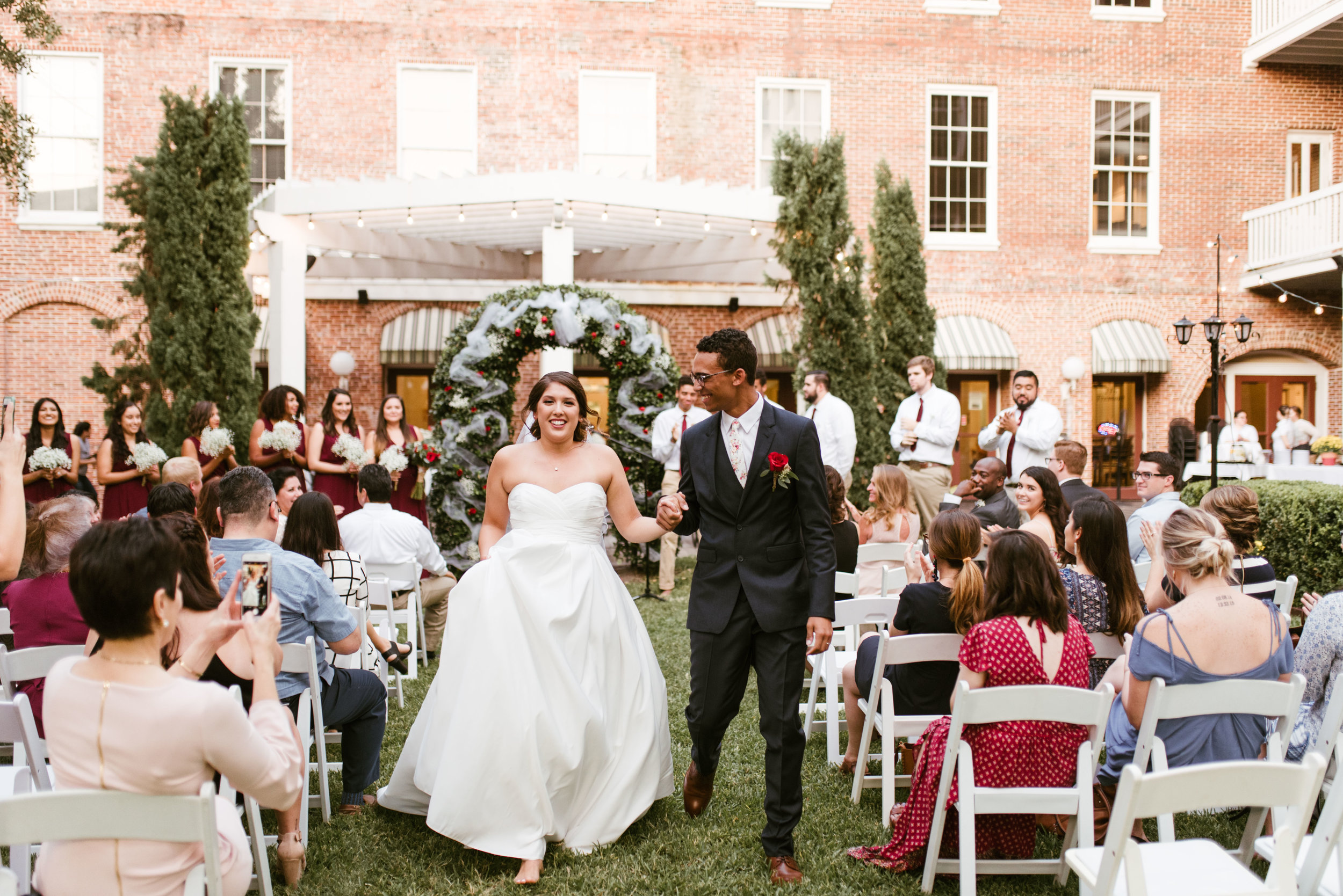 Intimate Downtown Galveston Wedding | Houston Natural Light Wedding Photographer | www.jordanmitchellphotography.com