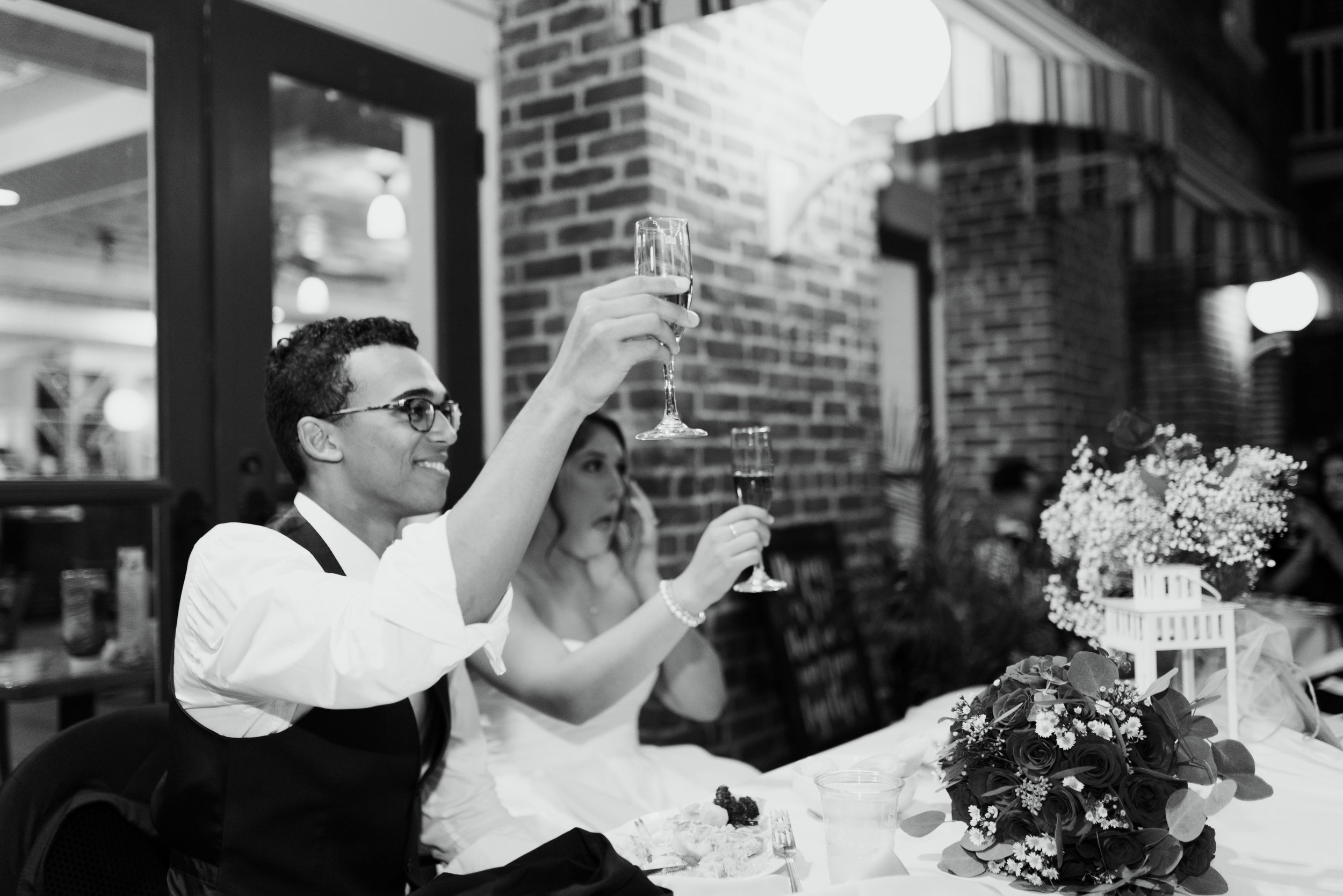 Intimate Downtown Galveston Wedding | Houston Natural Light Wedding Photographer | www.jordanmitchellphotography.com