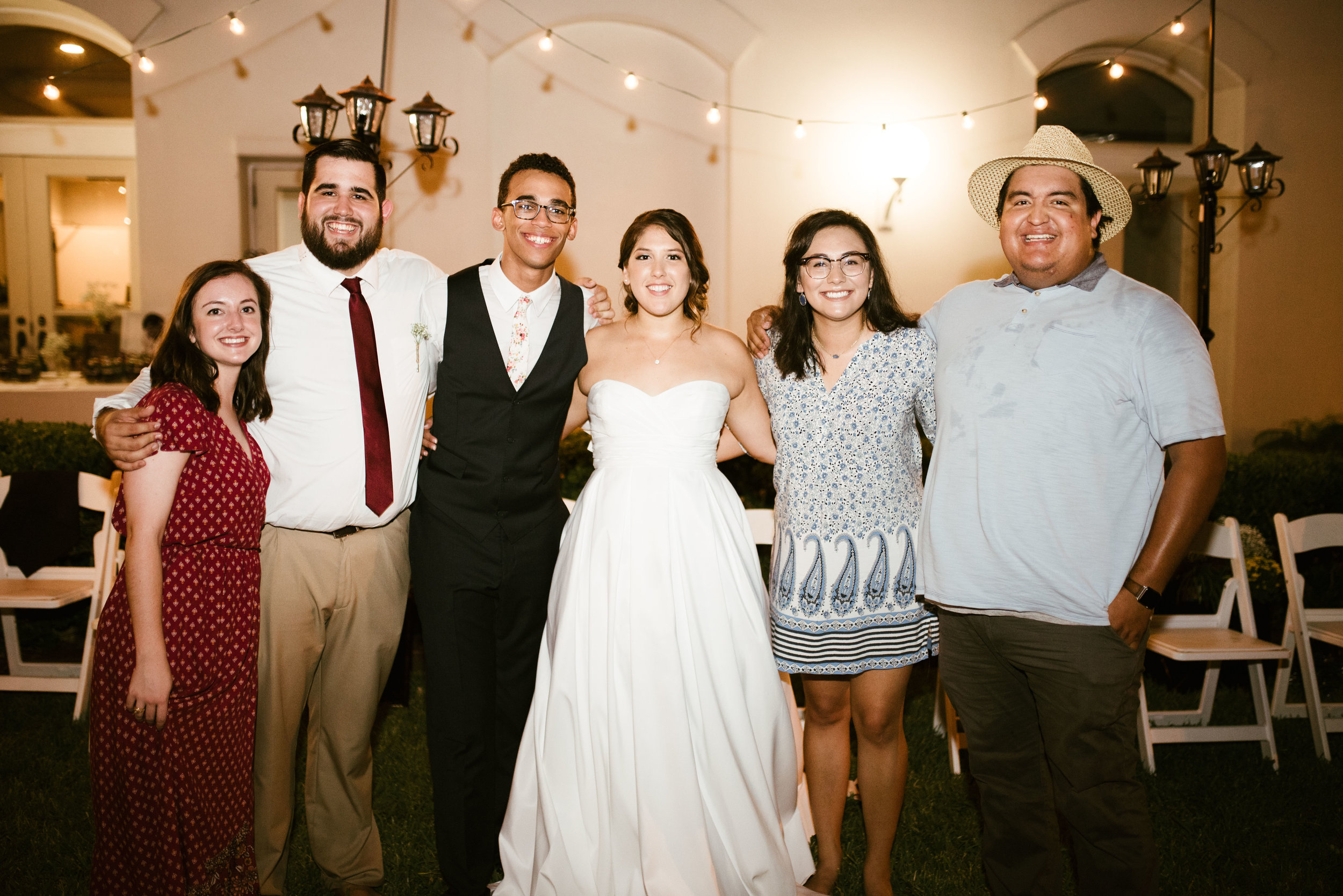  Intimate Downtown Galveston Wedding | Houston Natural Light Wedding Photographer | www.jordanmitchellphotography.com 