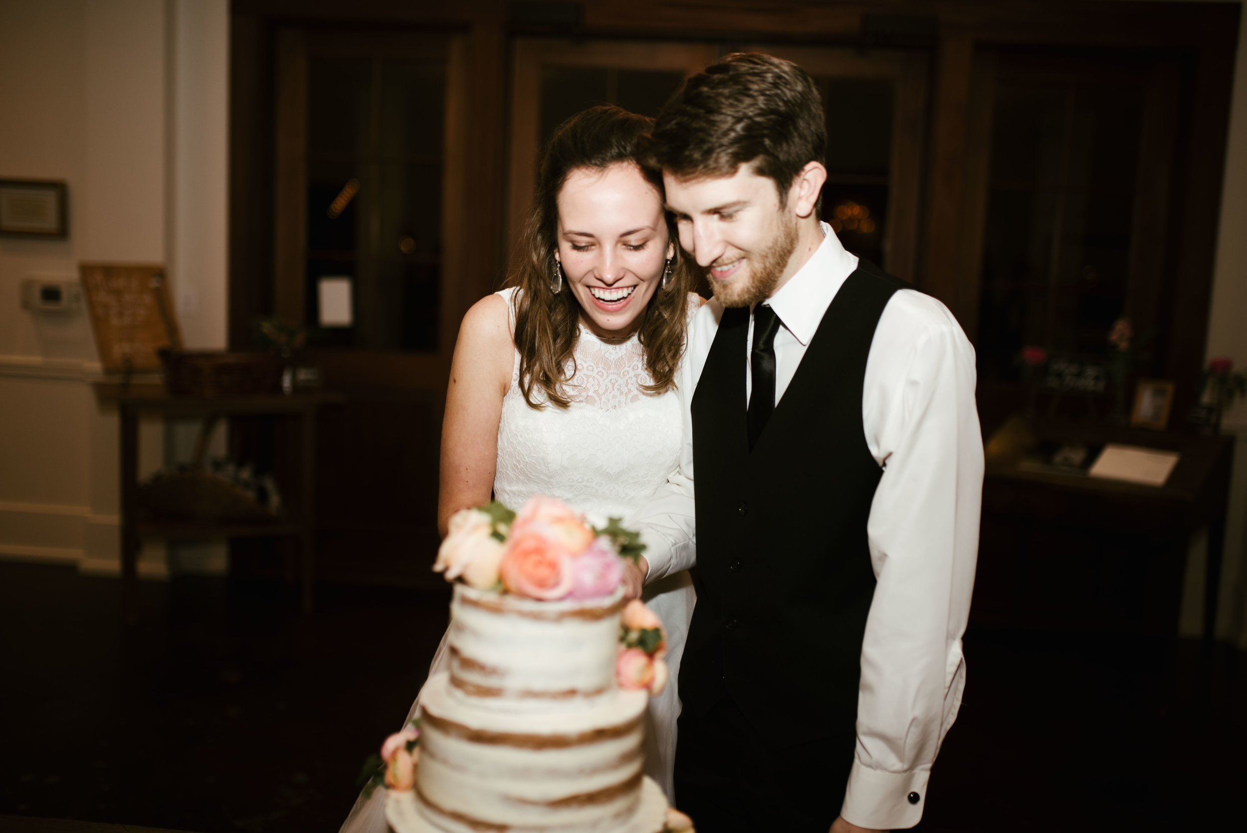 Henkel Hall Wedding, Round Top | Houston Natural Light Wedding Photographer | www.jordanmitchellphotography.com