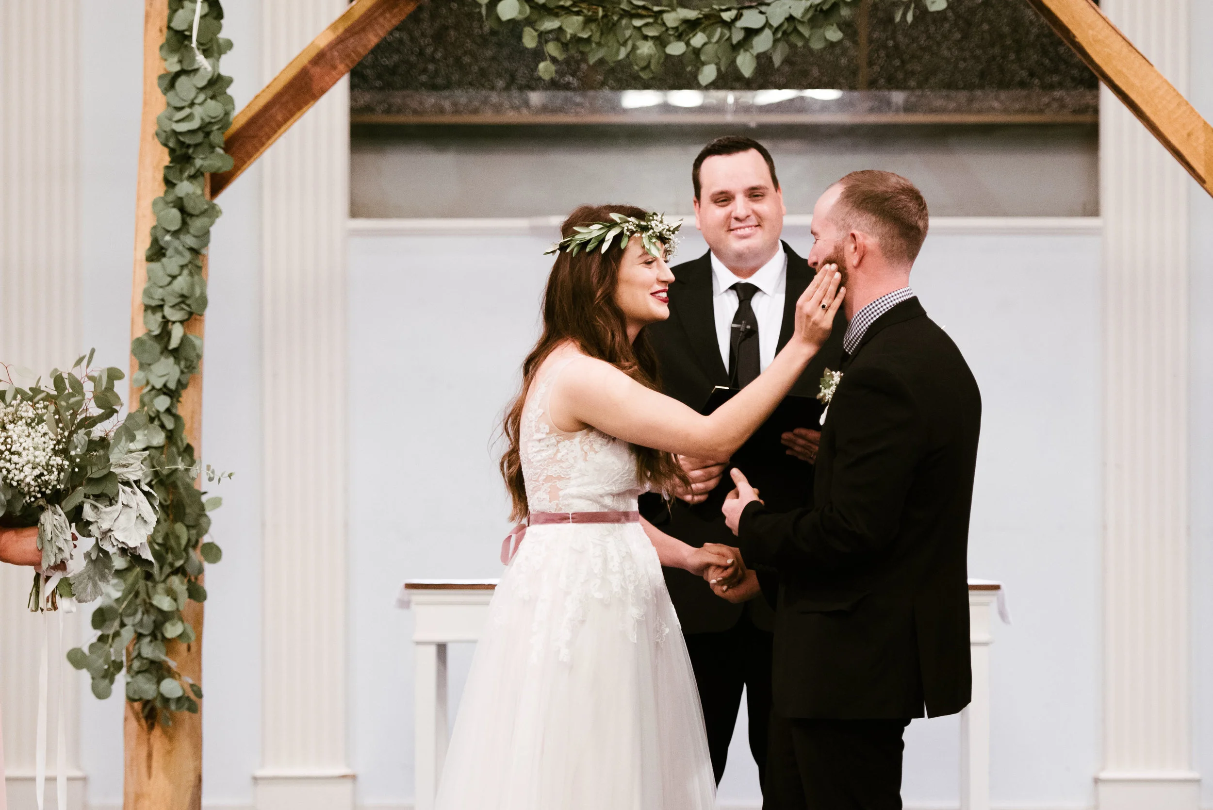 Columbus, Texas Wedding | Houston Natural Light Wedding Photographer | www.jordanmitchellphotography.com