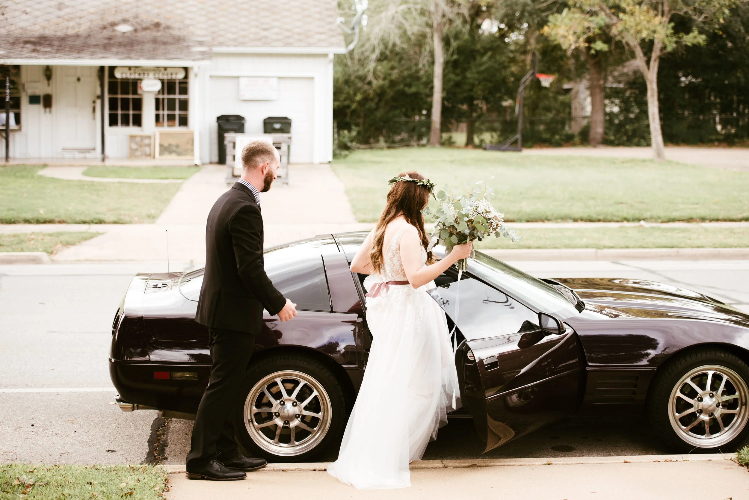 Columbus, Texas Wedding | Houston Natural Light Wedding Photographer | www.jordanmitchellphotography.com