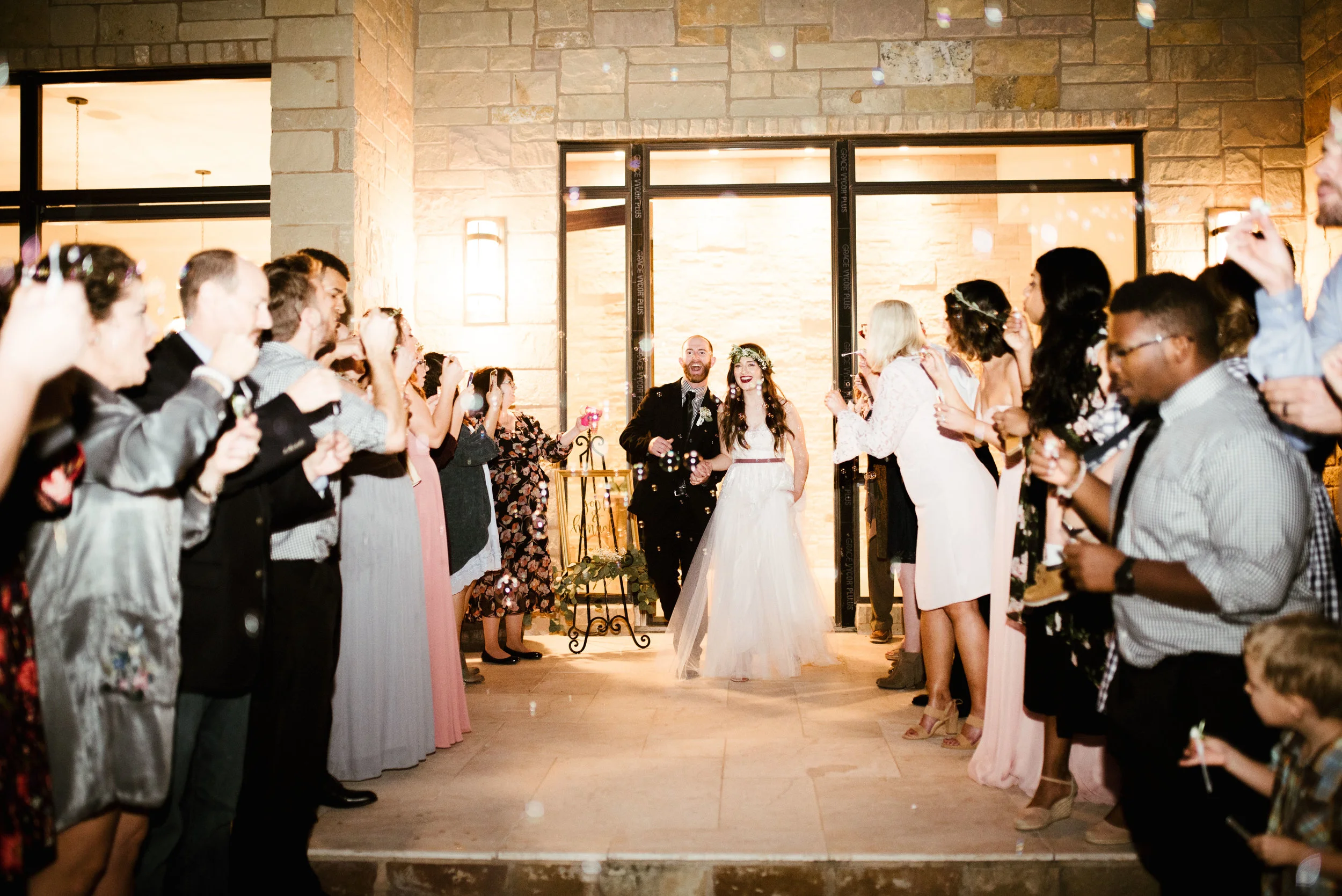 Columbus, Texas Wedding | Houston Natural Light Wedding Photographer | www.jordanmitchellphotography.com