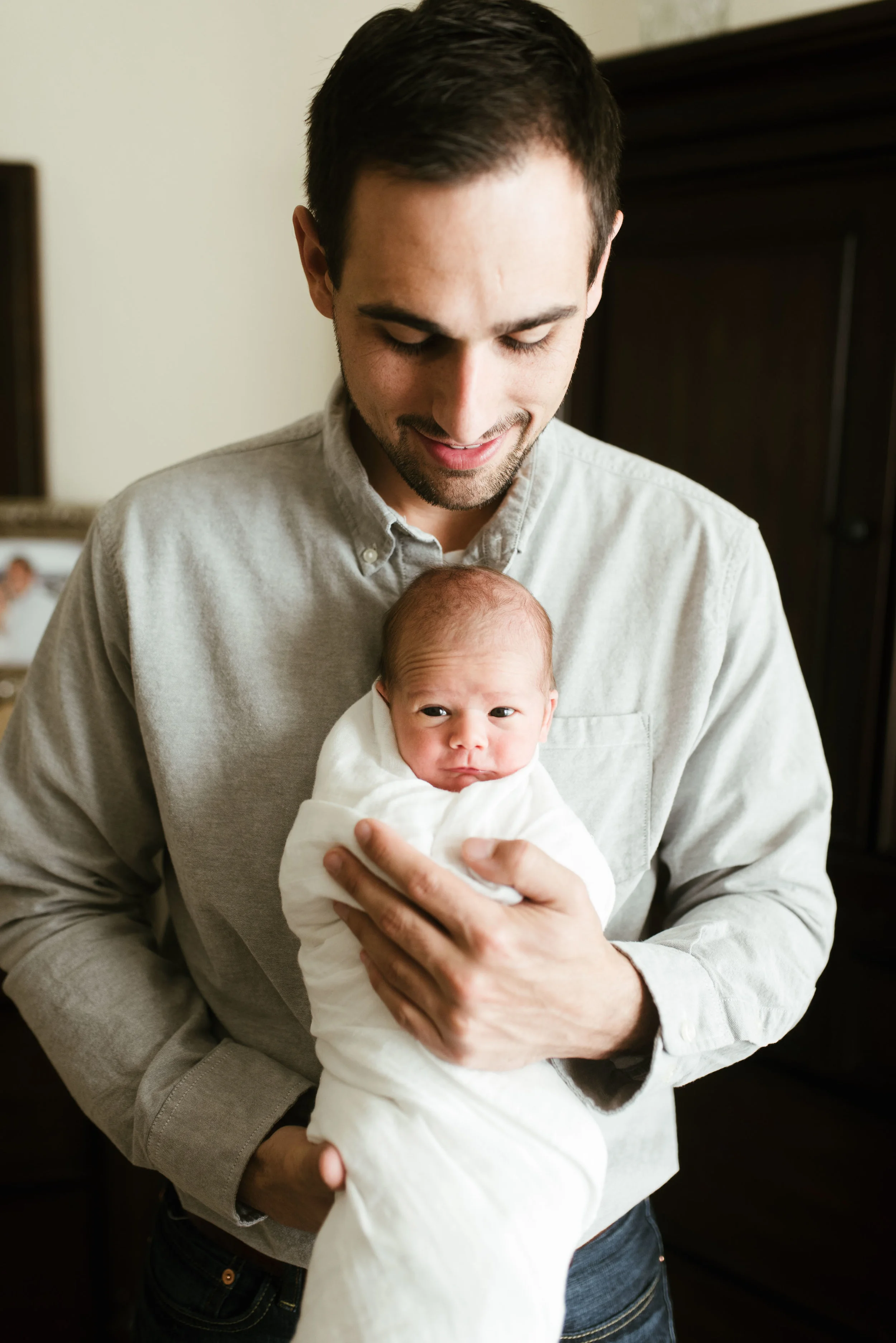 Atascocita Lifestyle Newborn Session | Houston Natural Light Photographer | www.jordanmitchellphotography.com