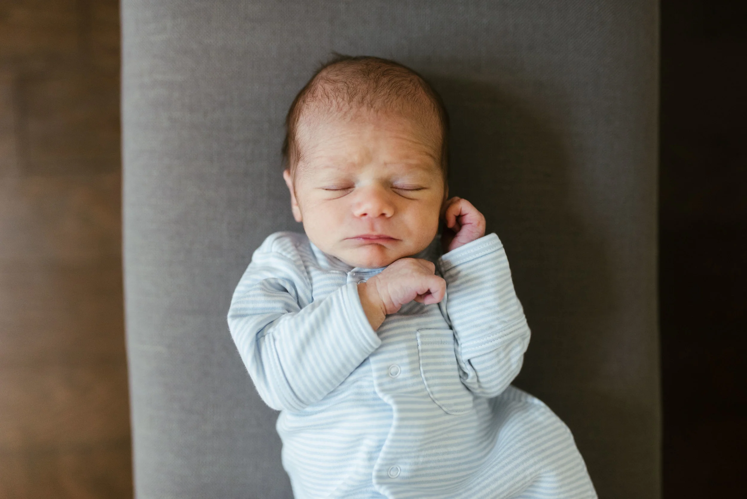 Atascocita Lifestyle Newborn Session | Houston Natural Light Photographer | www.jordanmitchellphotography.com