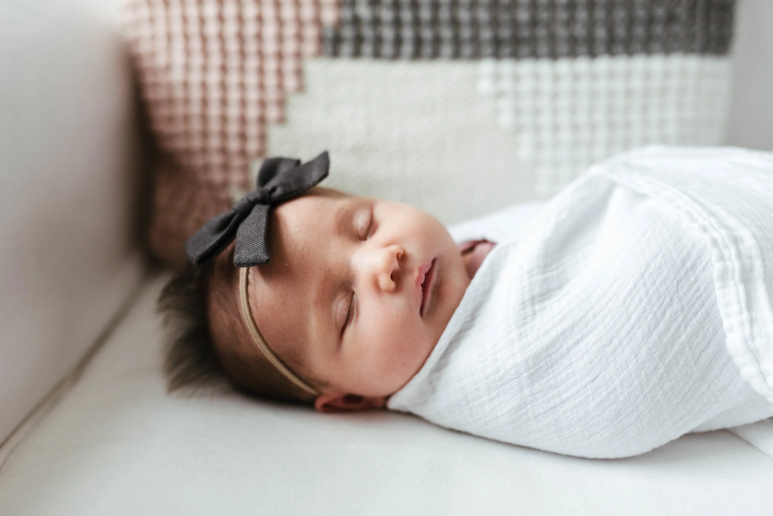 Houston Lifestyle Newborn Session | Fort Worth Lifestyle Newborn Photographer | www.jordanmitchellphotography.com
