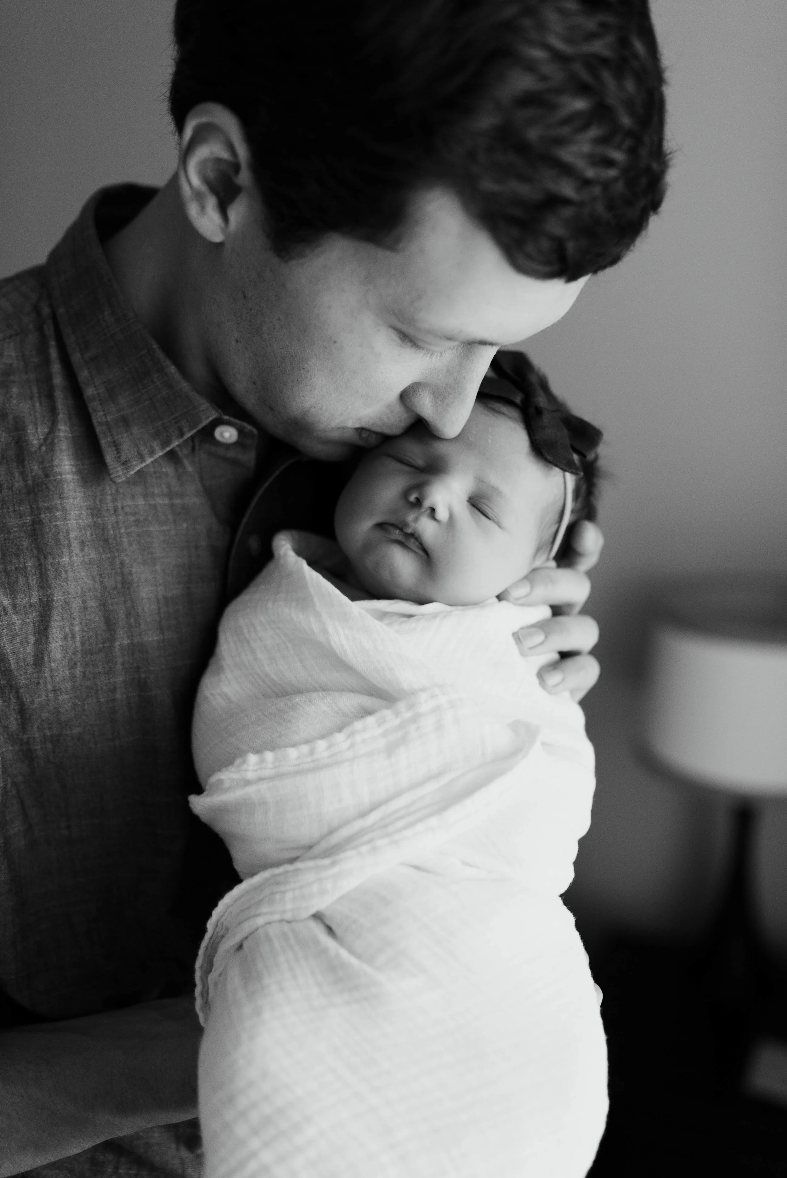 Houston Lifestyle Newborn Session | Fort Worth Lifestyle Newborn Photographer | www.jordanmitchellphotography.com