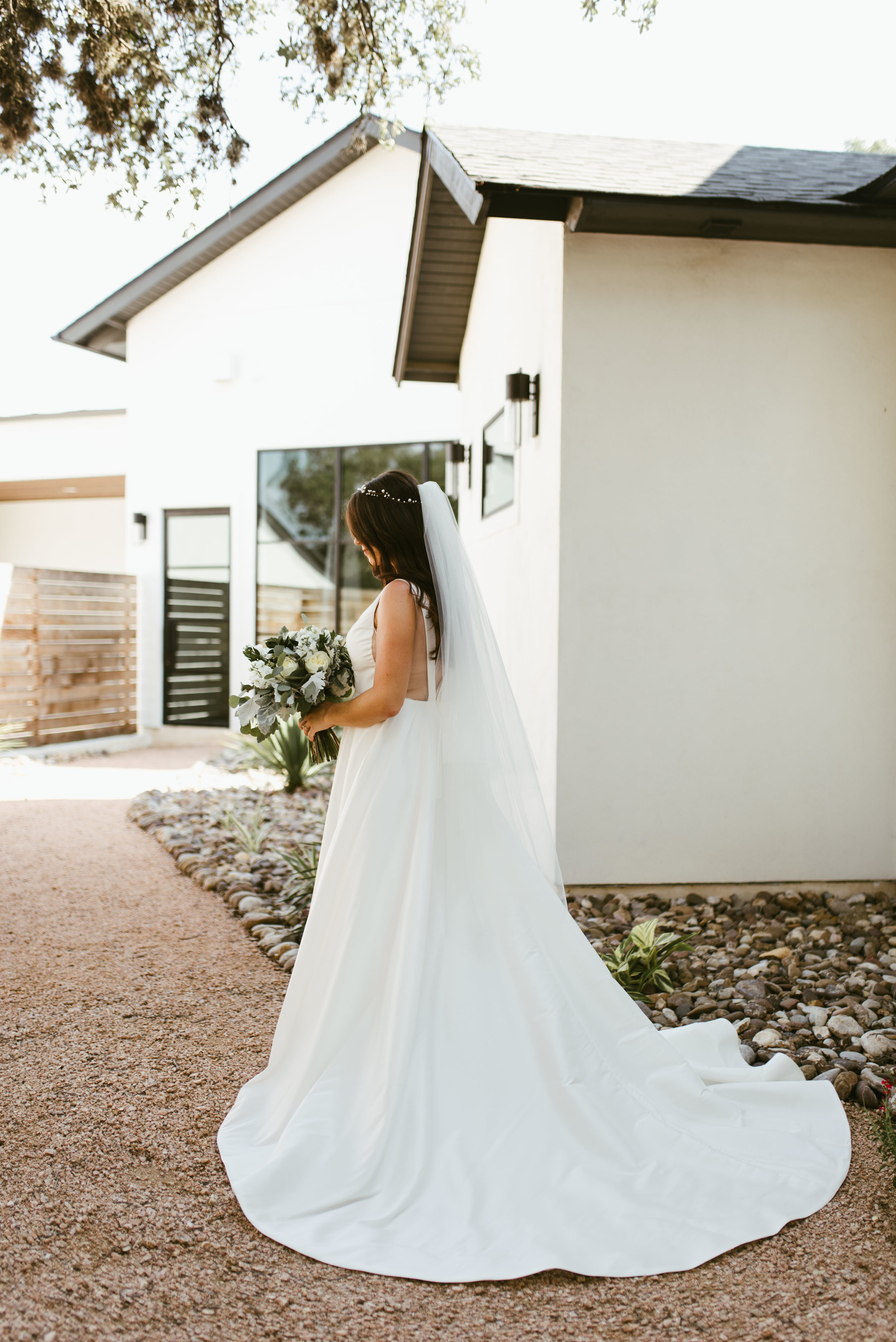  Hayes Hollow Bridal Session | Fort Worth Wedding Photographer | Dallas Wedding Photographer | www.jordanmitchellphotography.com 