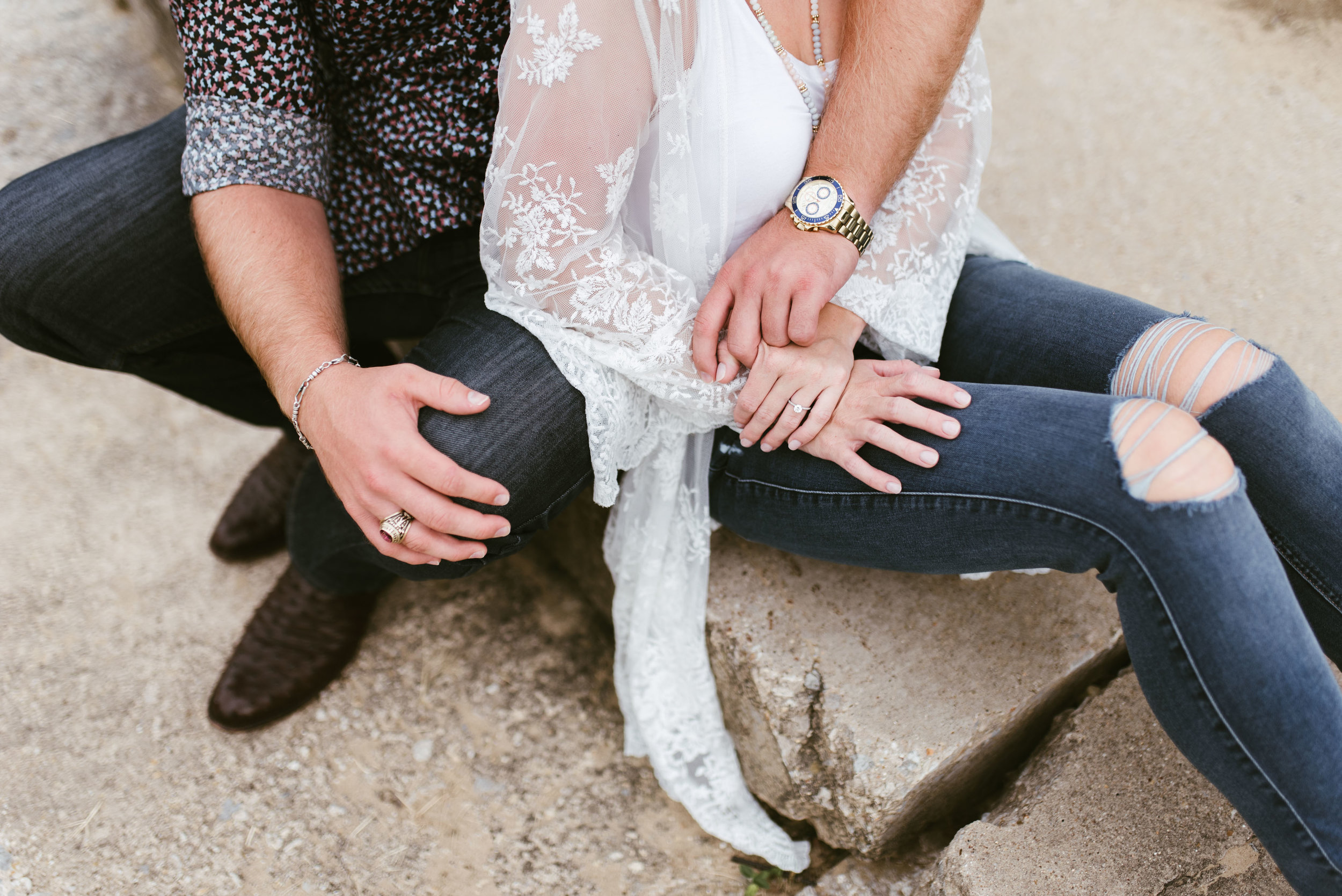  Fort Worth Engagement Session | Laura+Tyler | Fort Worth Engagement Photographer | www.jordanmitchellphotography.com 