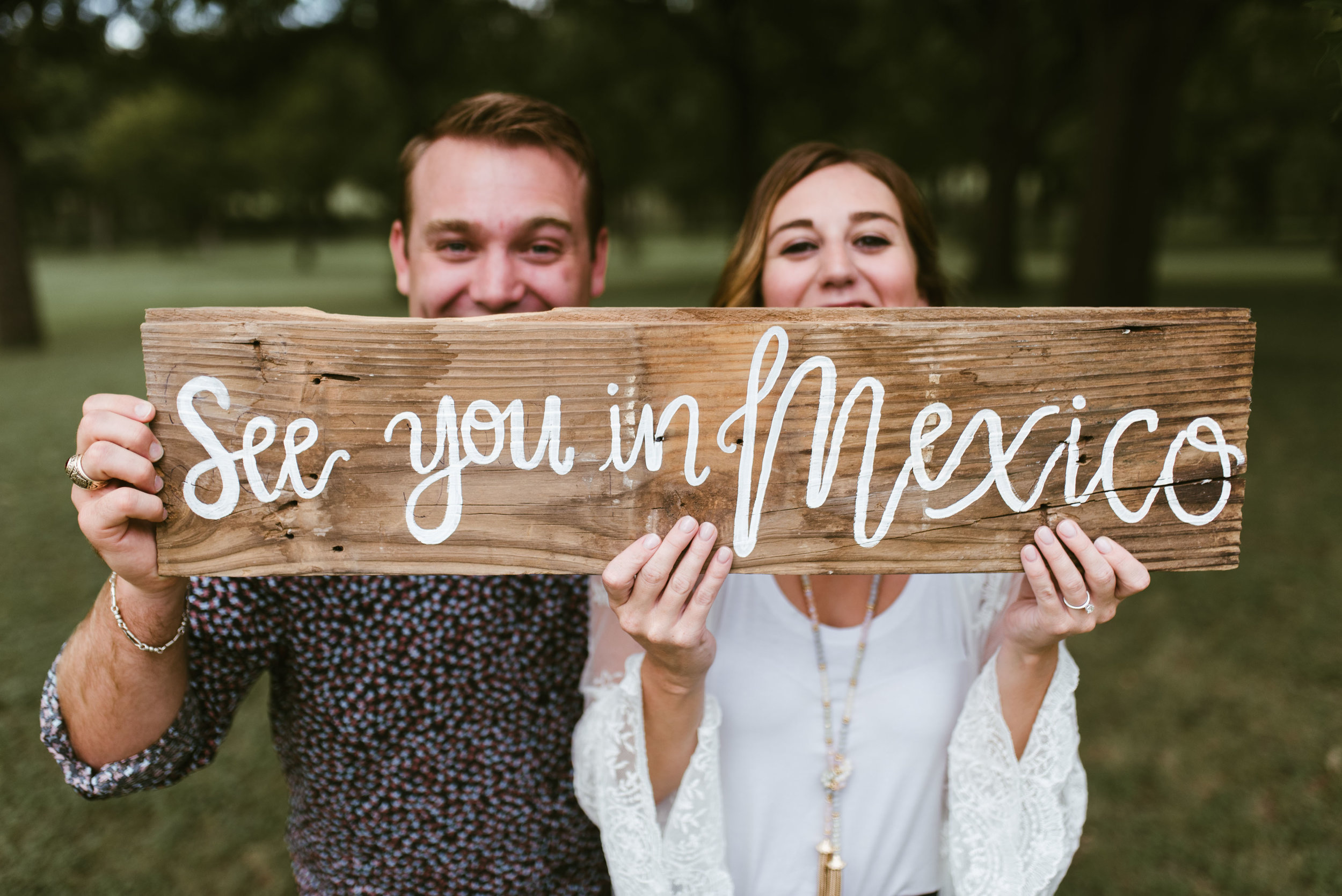  Fort Worth Engagement Session | Laura+Tyler | Fort Worth Engagement Photographer | www.jordanmitchellphotography.com 