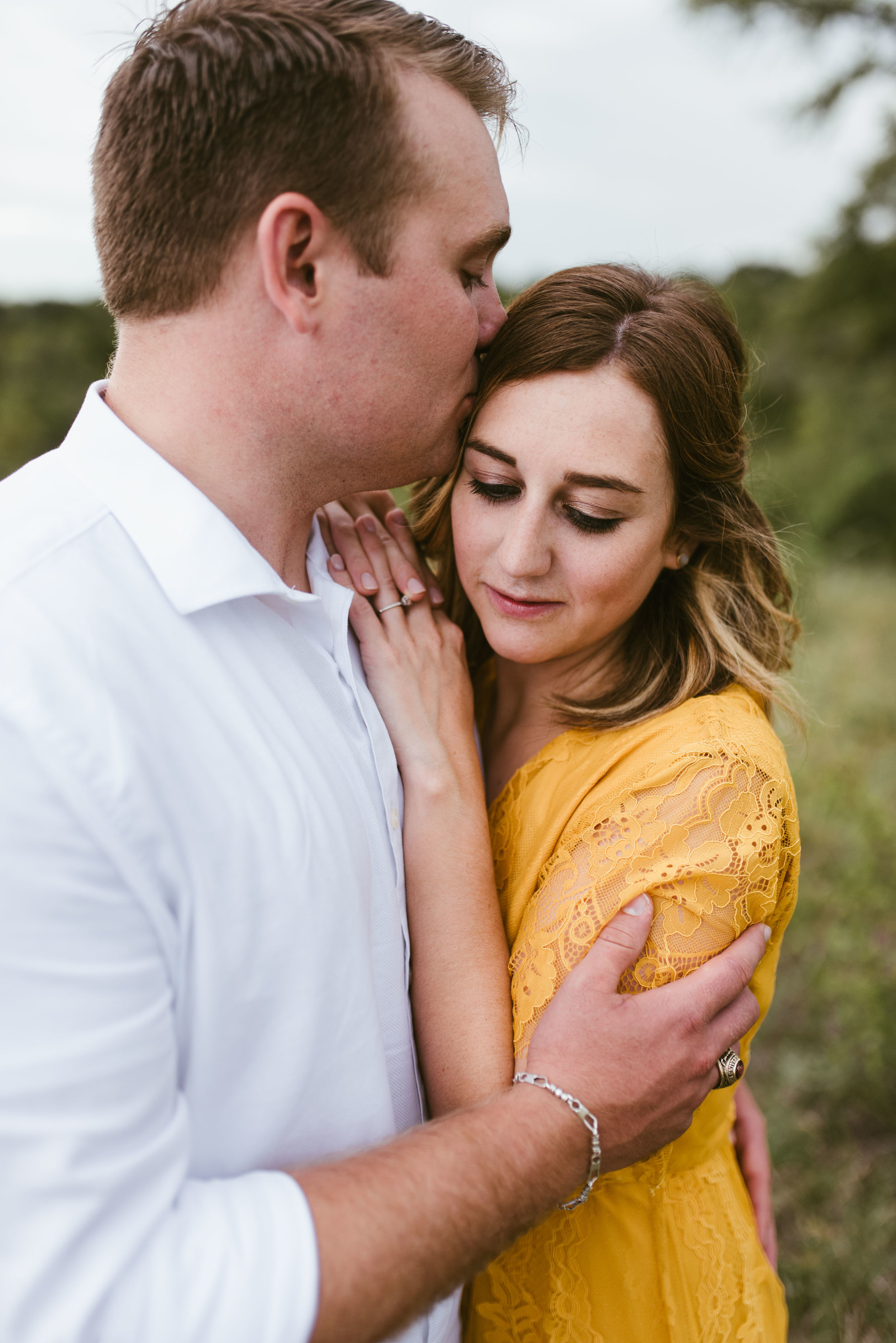  Fort Worth Engagement Session | Laura+Tyler | Fort Worth Engagement Photographer | www.jordanmitchellphotography.com 