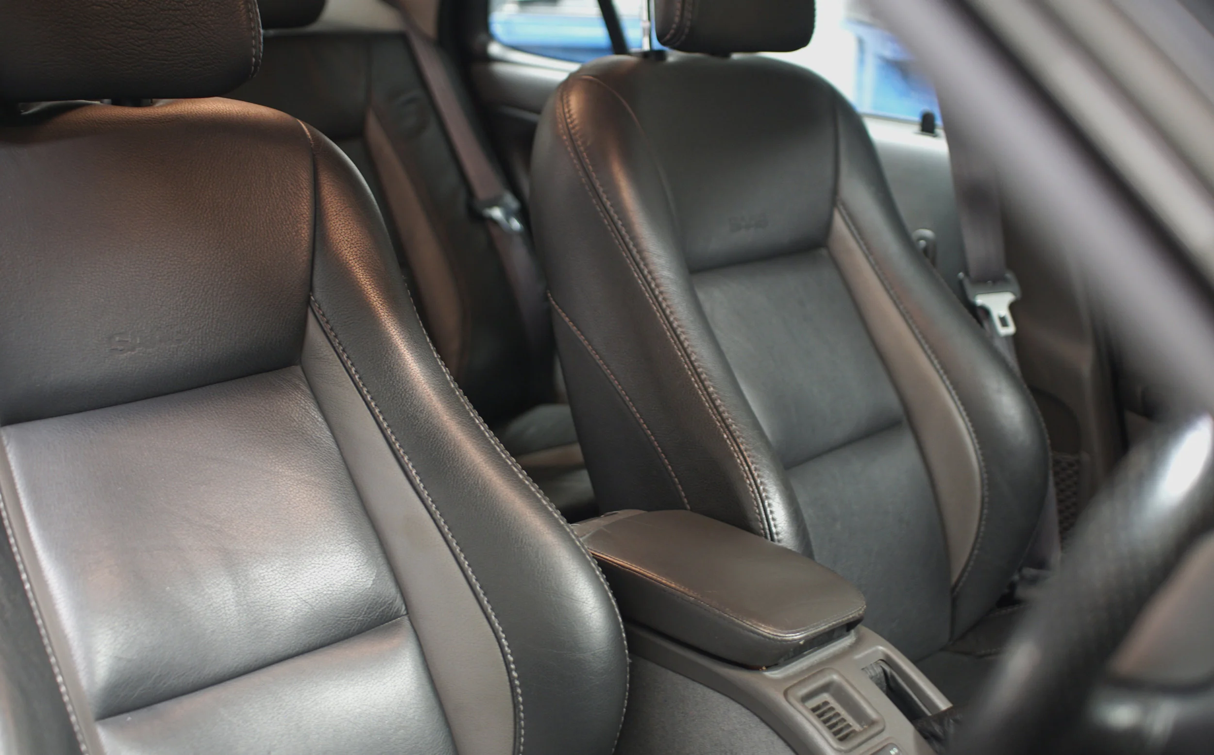 Interior.jpg