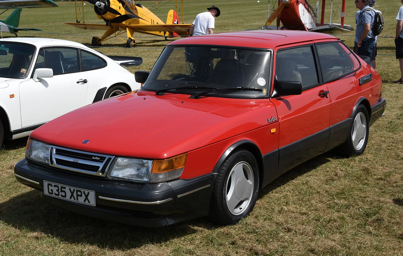 Saab 900 T16S.jpg