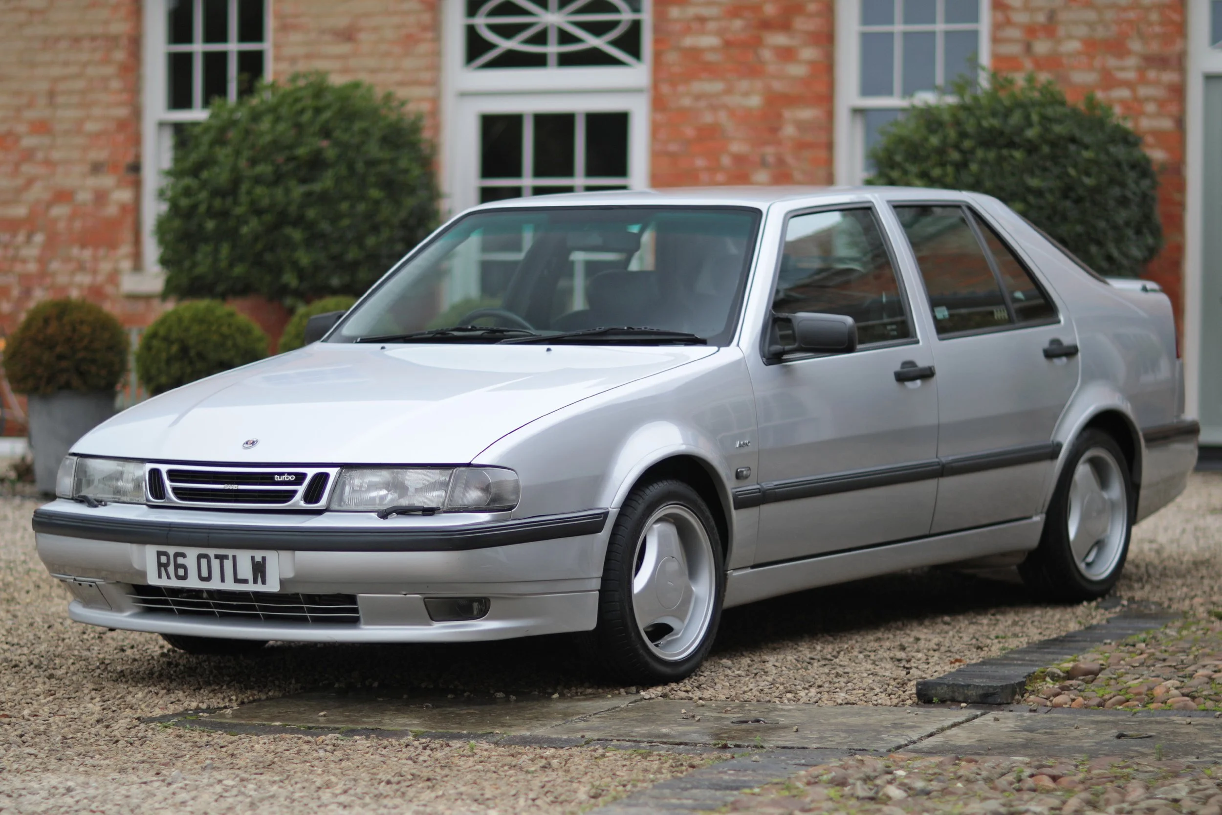 Saab 9000 Aero-Landscape-_0001_Layer 2.jpg