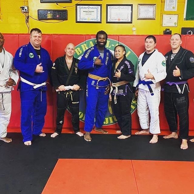🇺🇸 Great works are performed not by strength but by perseverance.

Samuel Johnson 🇧🇷 Grandes obras s&atilde;o realizadas n&atilde;o pela for&ccedil;a, mas pela perseveran&ccedil;a.

Samuel Johnson

Posted @withregram &bull; @combatclubjacksonvill