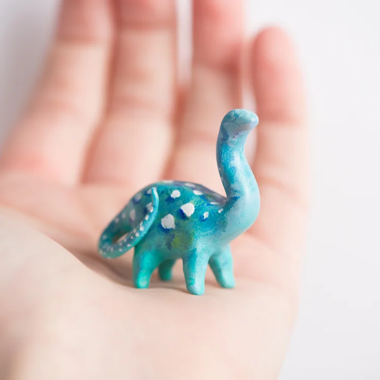 Le Spirited Apatosaurus Totem