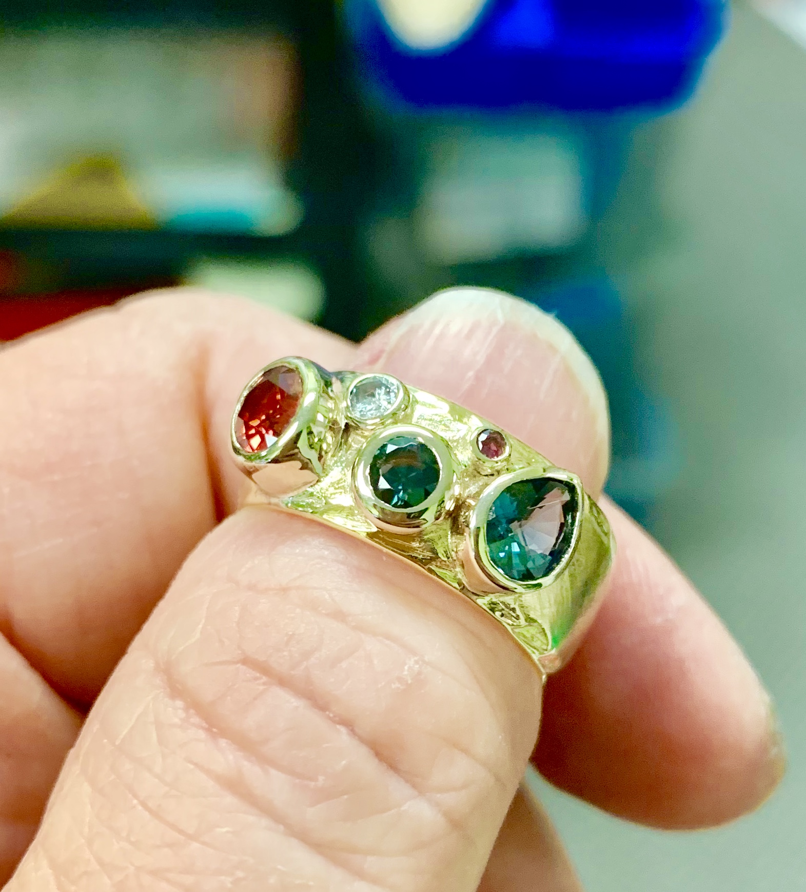 Sara’s mother’s ring