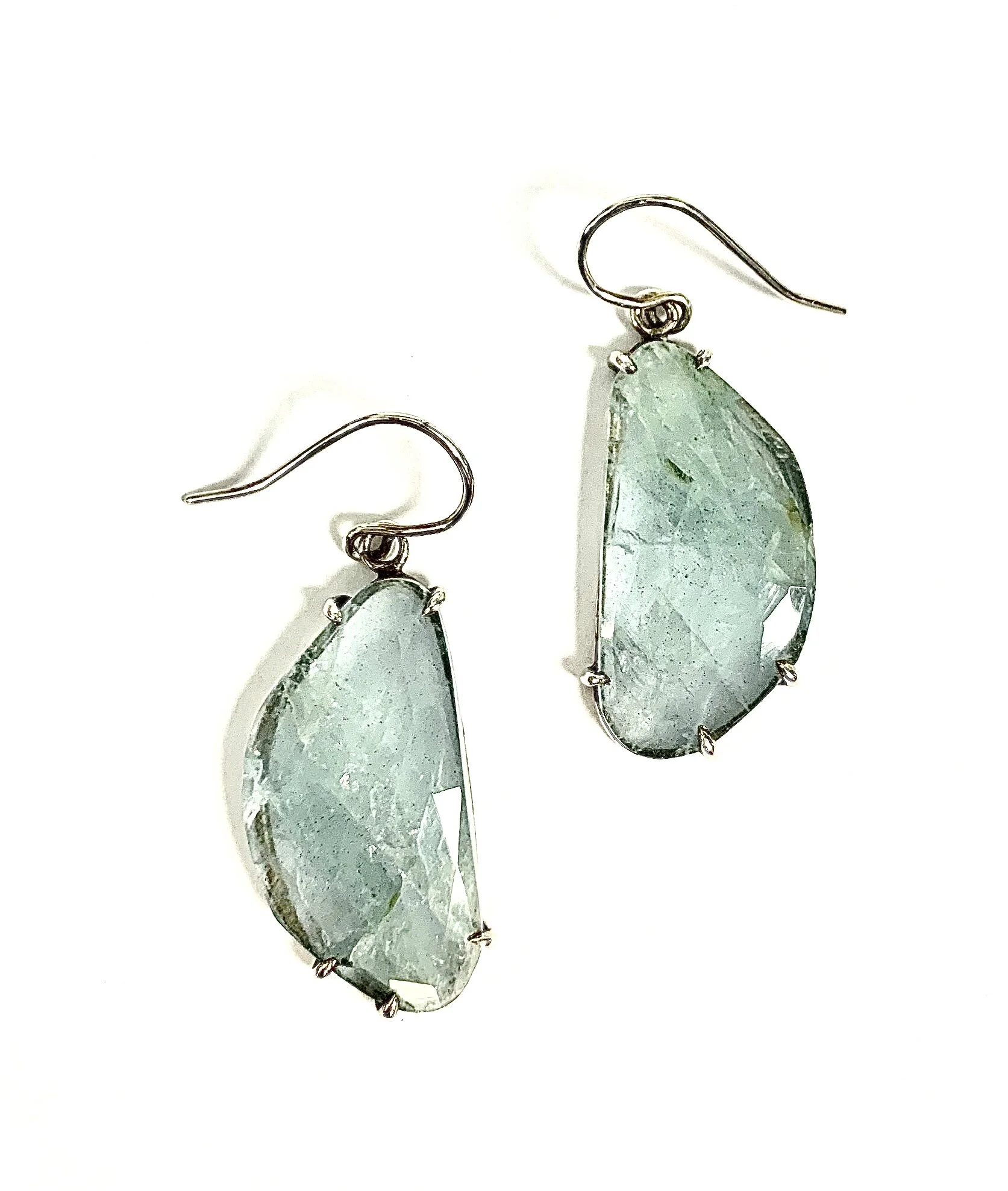 B7DDF66B-6D65-4FA0-AC18-2F59321F36D3