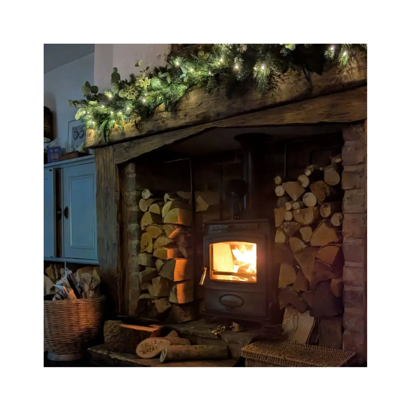 Dec 2025.
Eat, drink and be merry, in no particular order!
#friends #family #lucky #christmas
#lemonpebbledesign