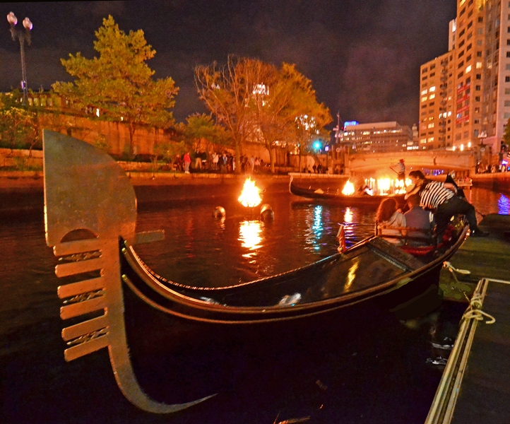 5-24-14 LA GONDOLA ON DOCK JAS.JPG